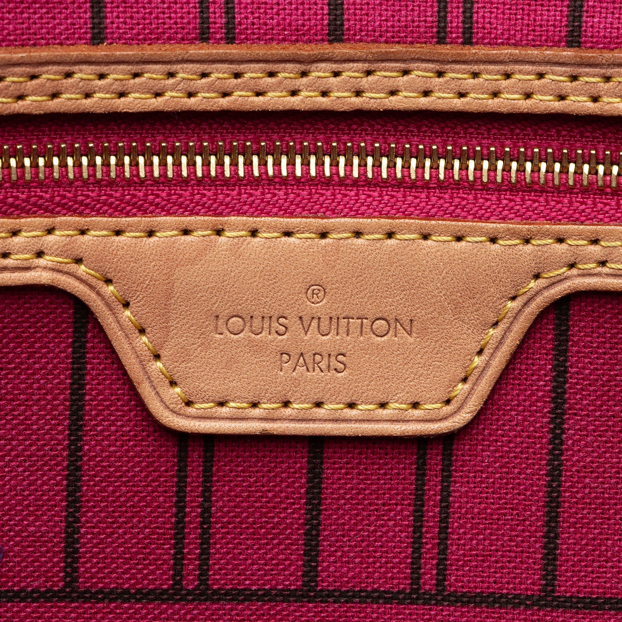 Louis Vuitton Monogram Canvas Neverfull MM Tote (SHF-ej2GA5)