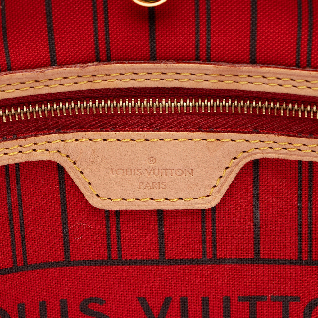 Louis Vuitton Monogram Canvas Neverfull MM Tote (SHF-ORRJxi)