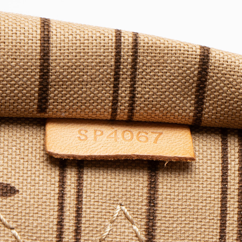 Louis Vuitton Monogram Canvas Neverfull MM Tote