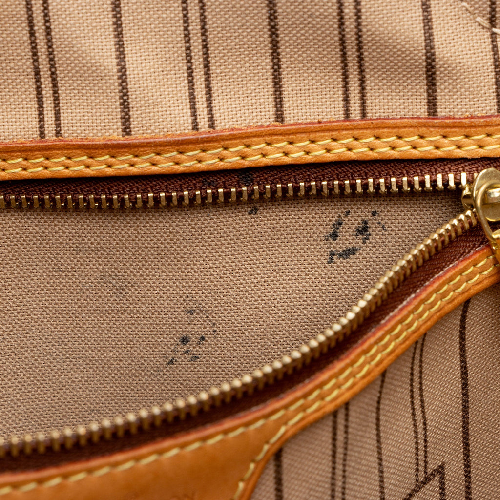 Louis Vuitton Monogram Canvas Neverfull MM Tote