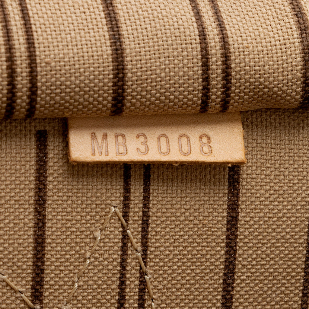 Louis Vuitton Monogram Canvas Neverfull PM Tote (SHF-s5qFrS)