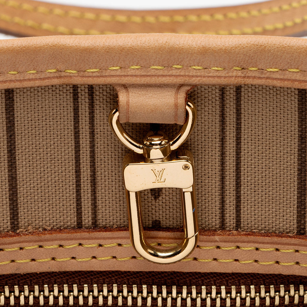Louis Vuitton Monogram Canvas Neverfull PM Tote (SHF-aV7xhL)