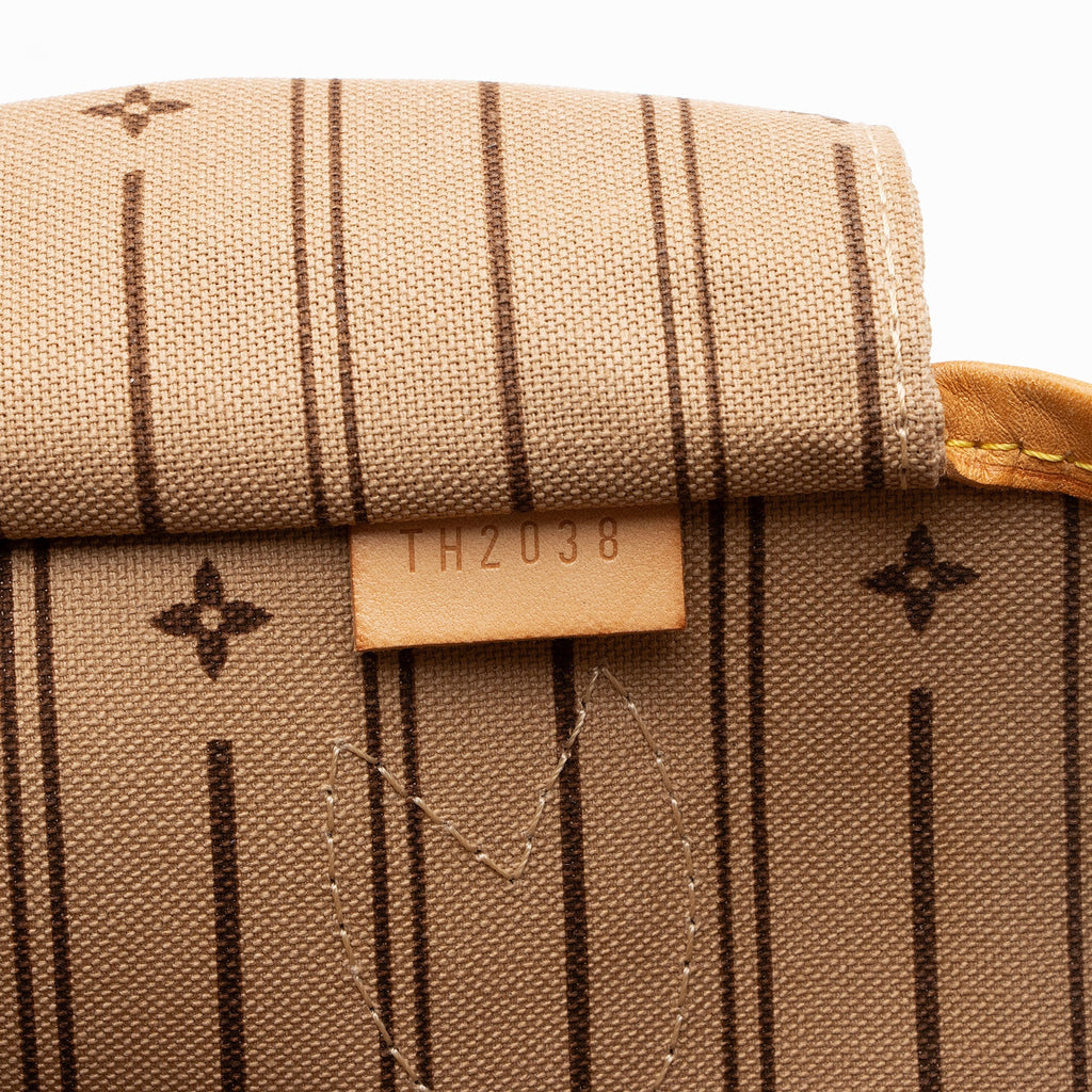 Louis Vuitton Monogram Canvas Neverfull PM Tote (SHF-uqjXOF)