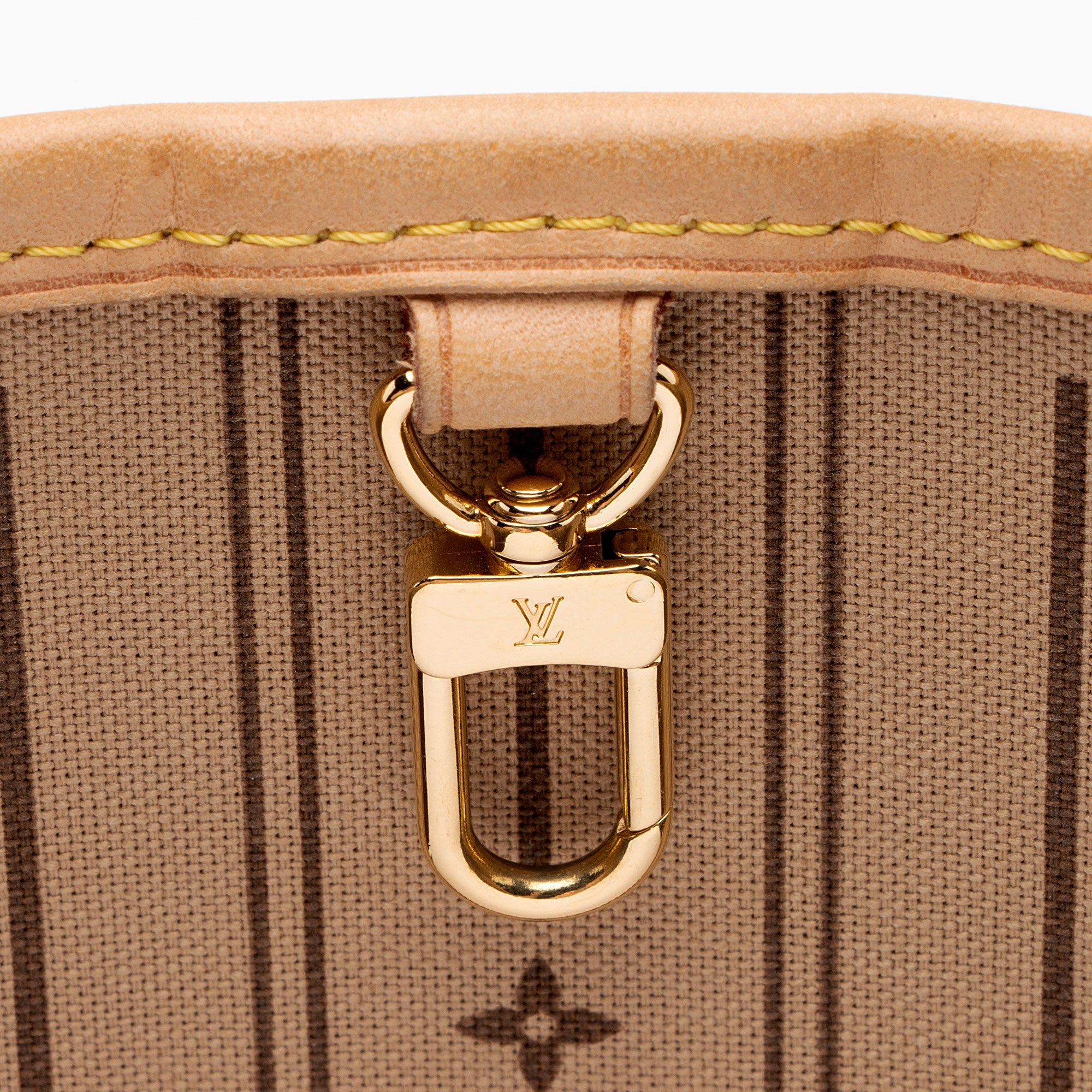 Louis Vuitton Monogram Canvas Neverfull PM Tote (SHF-adMyJN)