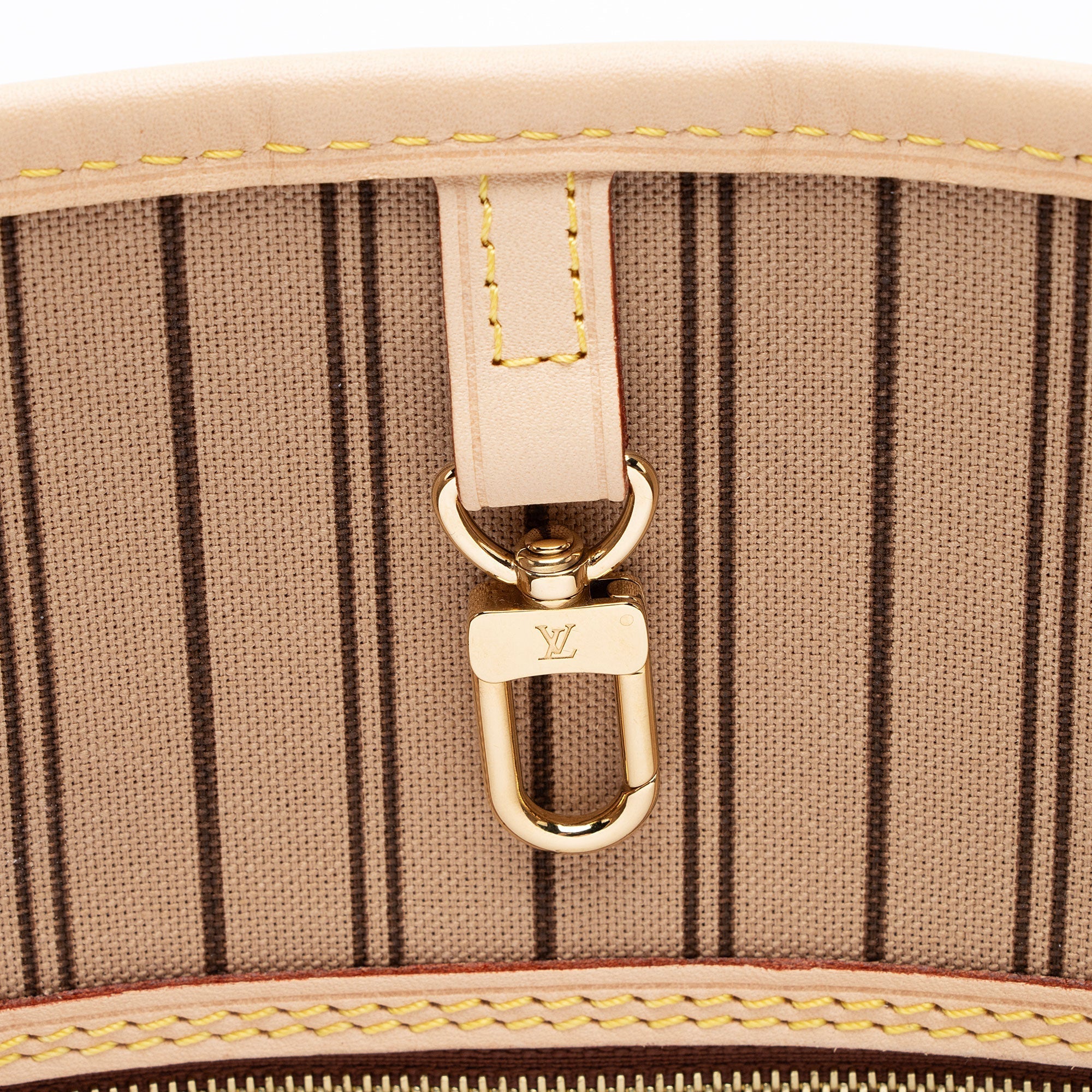 Louis Vuitton Monogram Canvas Neverfull PM Tote (SHF-iAiaWu)