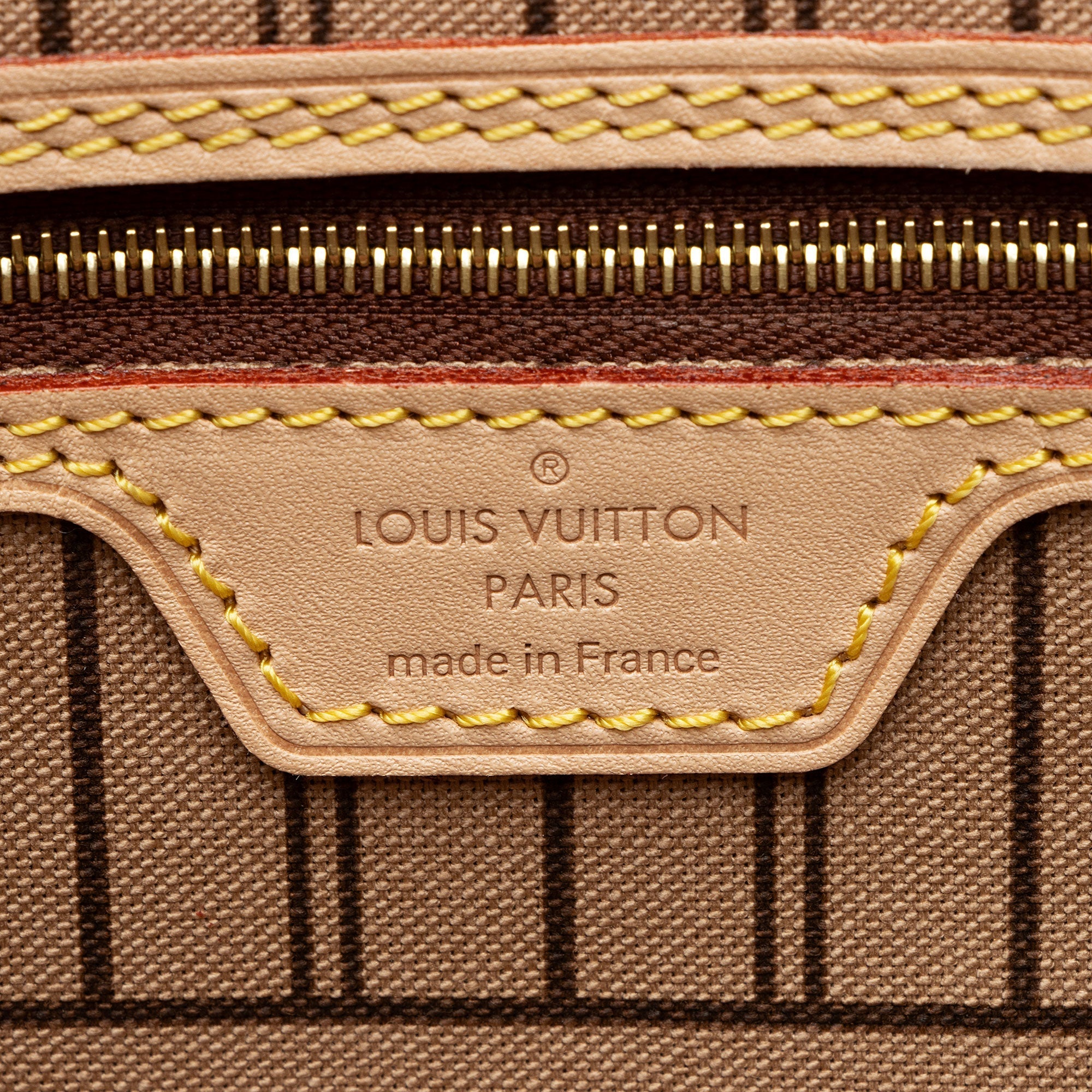 Louis Vuitton Monogram Canvas Neverfull PM Tote (SHF-iAiaWu)