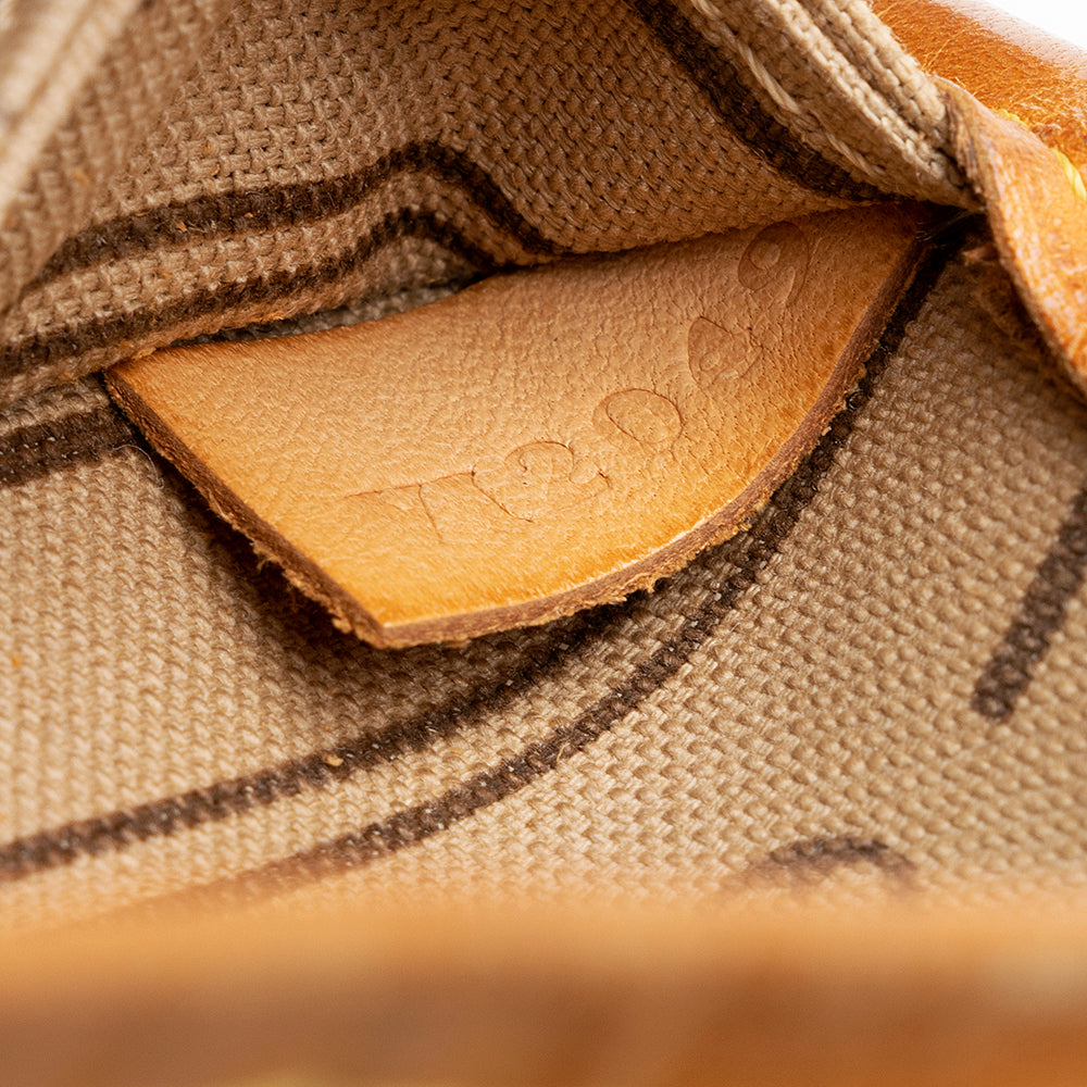 Louis Vuitton Monogram Canvas Neverfull PM Tote (SHF-19488)