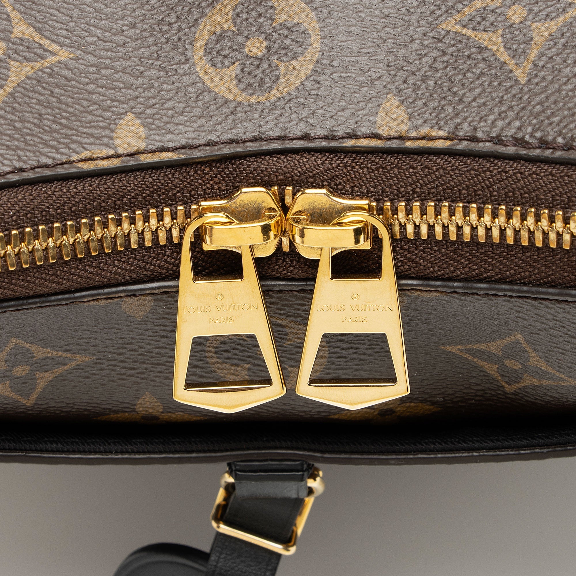 Louis Vuitton Monogram Canvas Odeon MM NM Shoulder Bag