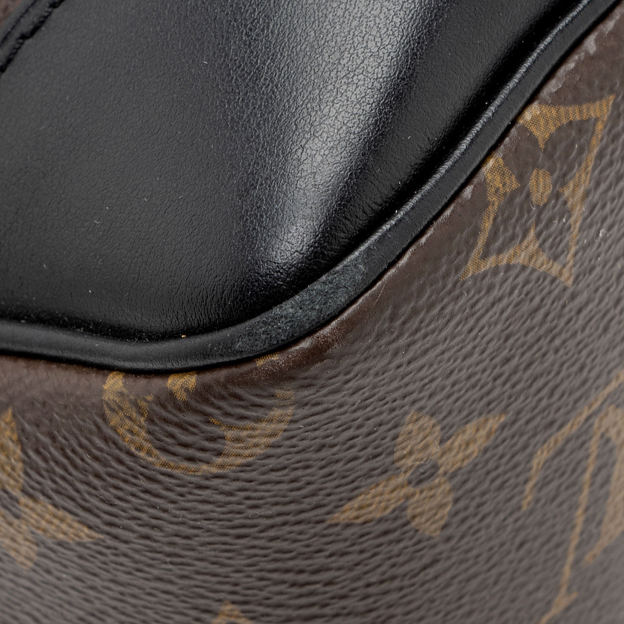 Louis Vuitton Monogram Canvas Odeon MM NM Shoulder Bag