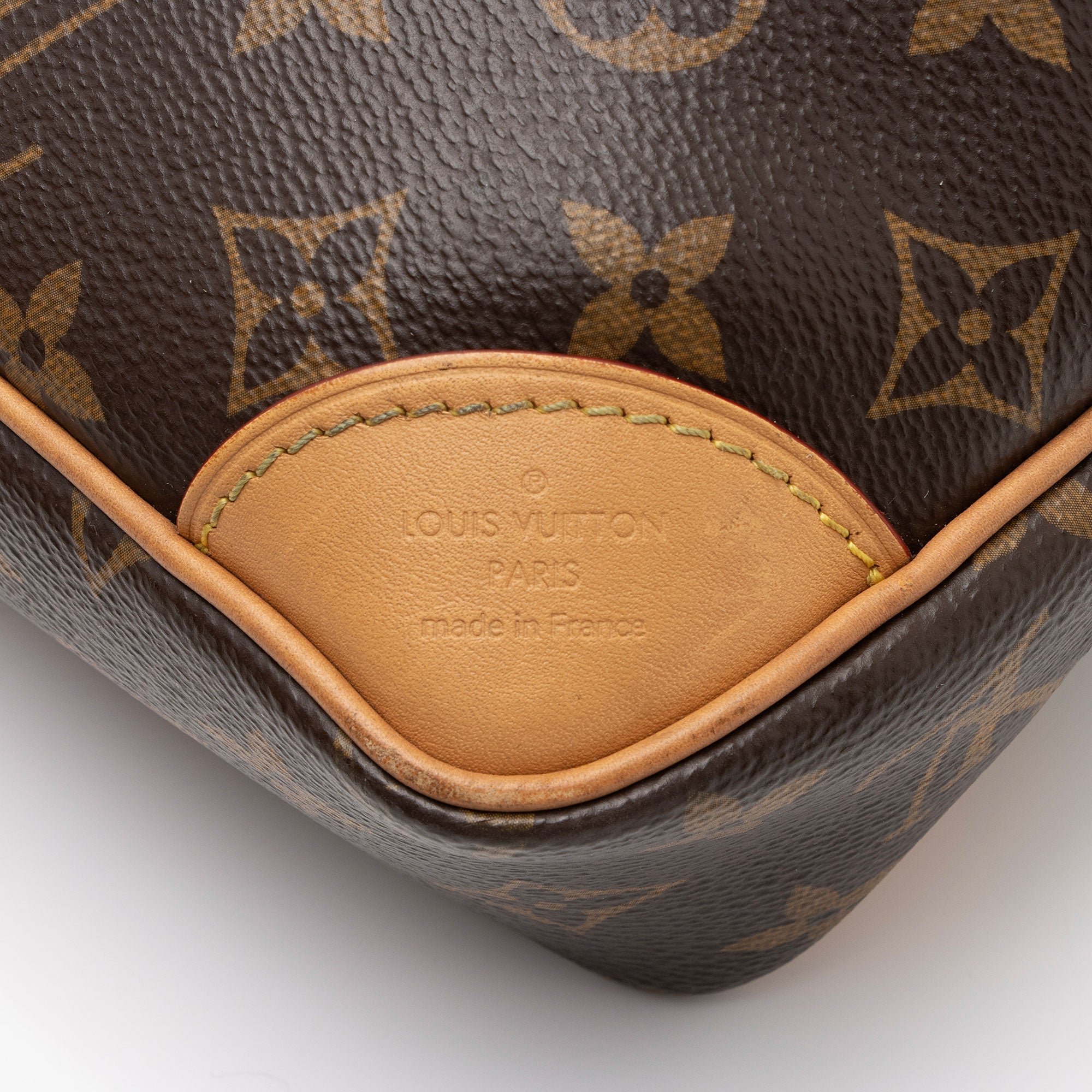 Louis Vuitton Monogram Canvas Odeon PM NM Shoulder Bag (SHF-1Lki2r)