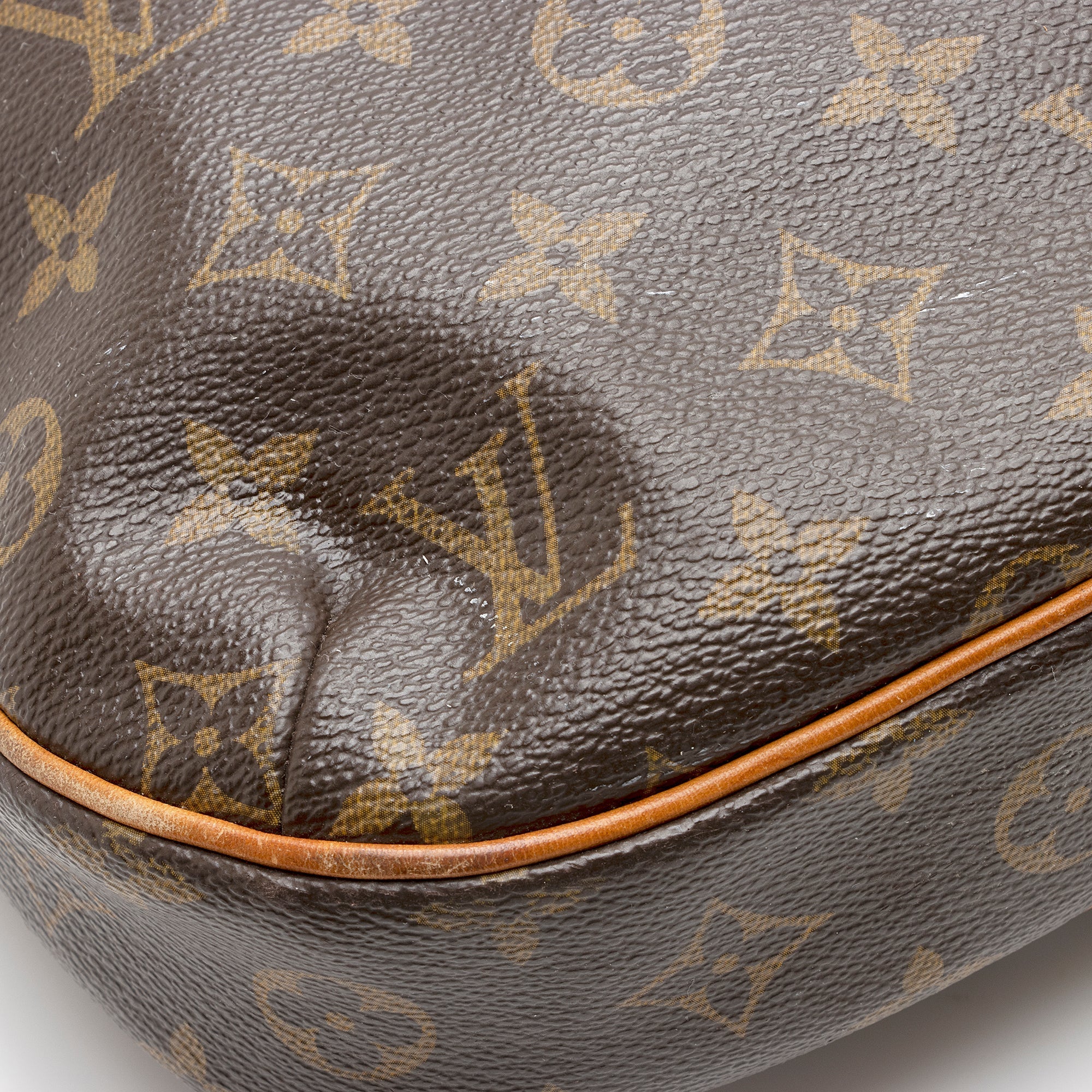 Louis Vuitton Monogram Canvas Odeon PM Shoulder Bag (SHF-22536)