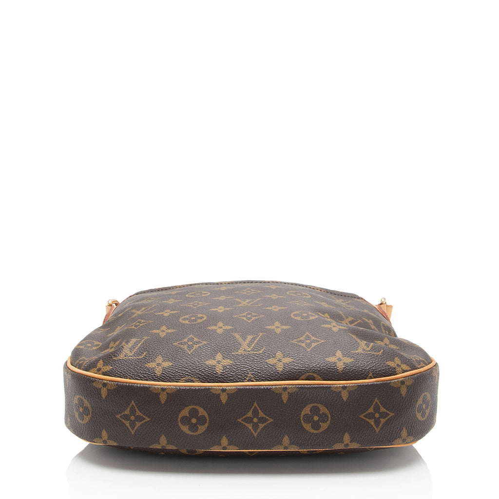Louis Vuitton Monogram Canvas Odeon PM Shoulder Bag (SHF-YQeYO0)