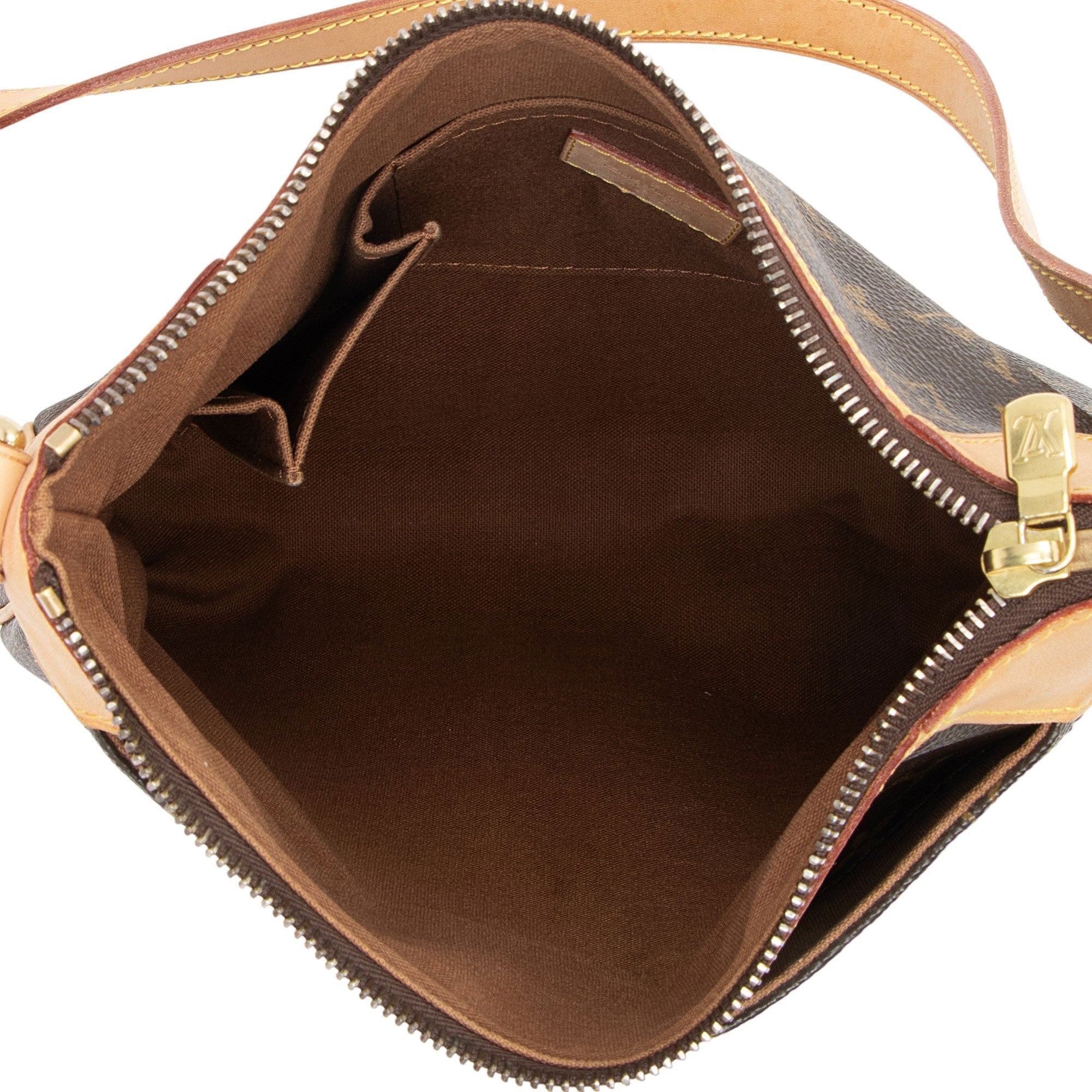 Louis Vuitton Monogram Canvas Odeon PM Shoulder Bag (SHF-YQeYO0)