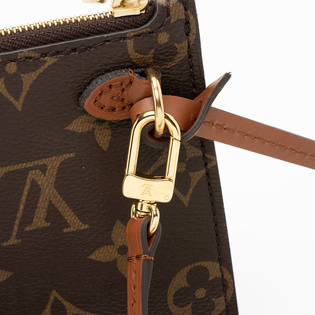 Louis Vuitton Monogram Canvas PM Pochette (SHF-vRV8is)