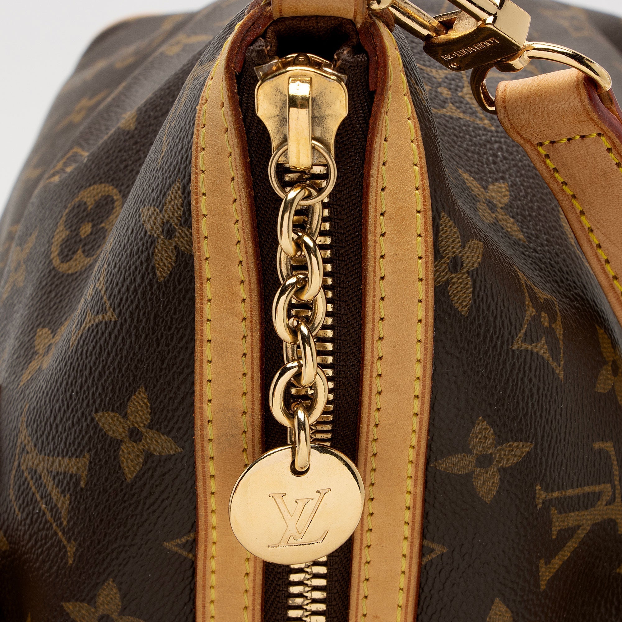 Louis Vuitton Monogram Canvas Palermo GM Tote (SHF-gdilMS)