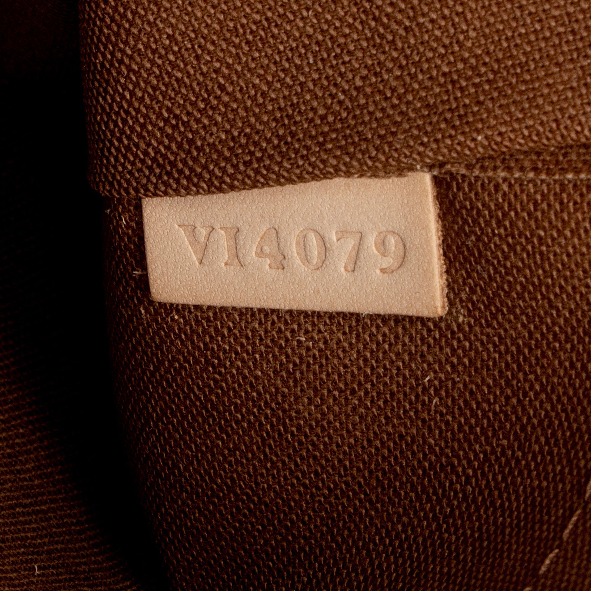 Louis Vuitton Monogram Canvas Palermo PM Tote (SHF-B28Qz3)