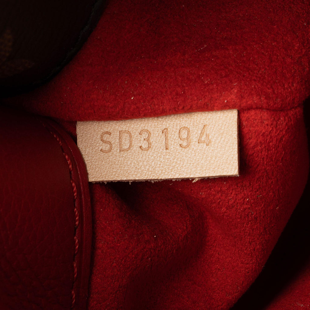 Louis Vuitton Monogram Canvas Pallas BB Satchel (SHF-RvdFiz)
