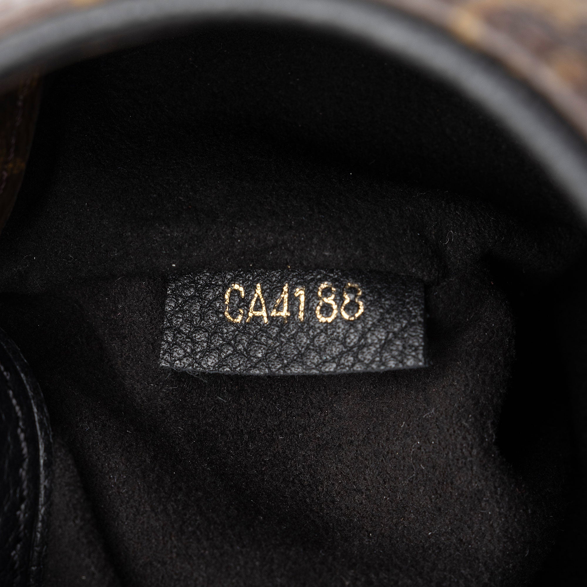 Louis Vuitton Monogram Canvas Pallas BB Satchel (SHF-qeK2Dm)