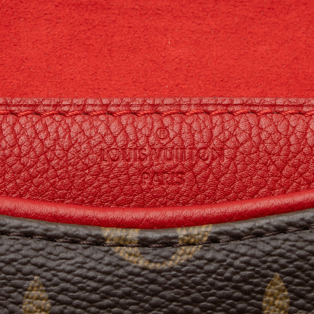 Louis Vuitton Monogram Canvas Pallas Chain Shoulder Bag (SHF-kEYMMI)