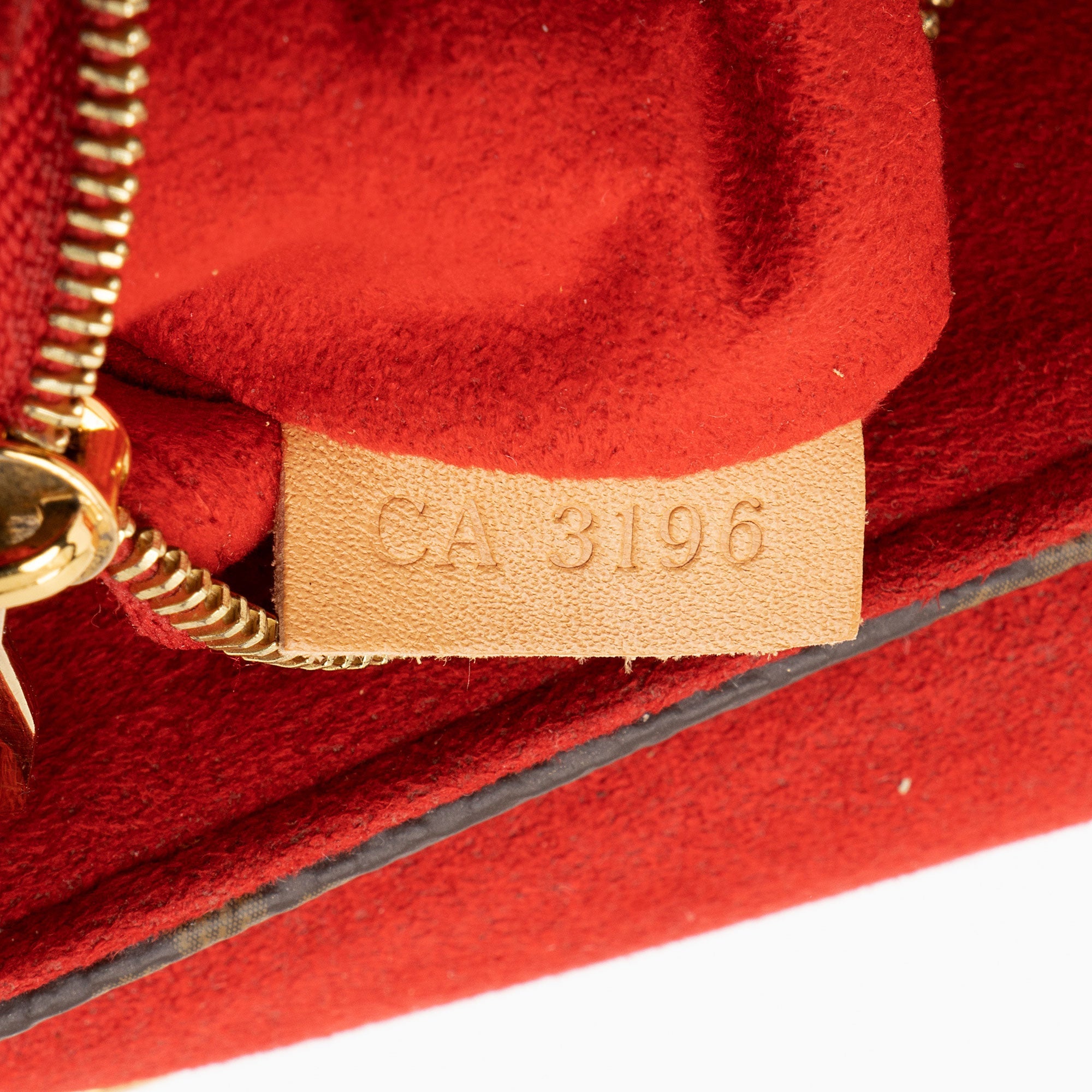 Louis Vuitton Monogram Canvas Pallas Chain Shoulder Bag (SHF-RtD3By)