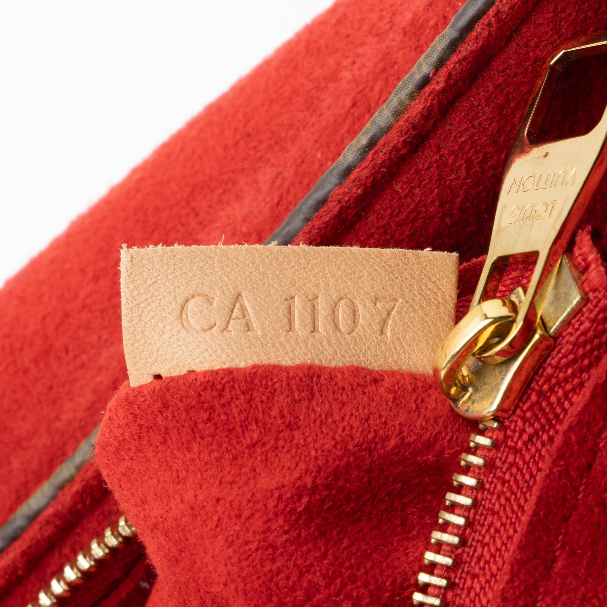 Louis Vuitton Monogram Canvas Pallas Chain Shoulder Bag (SHF-WhukwN)