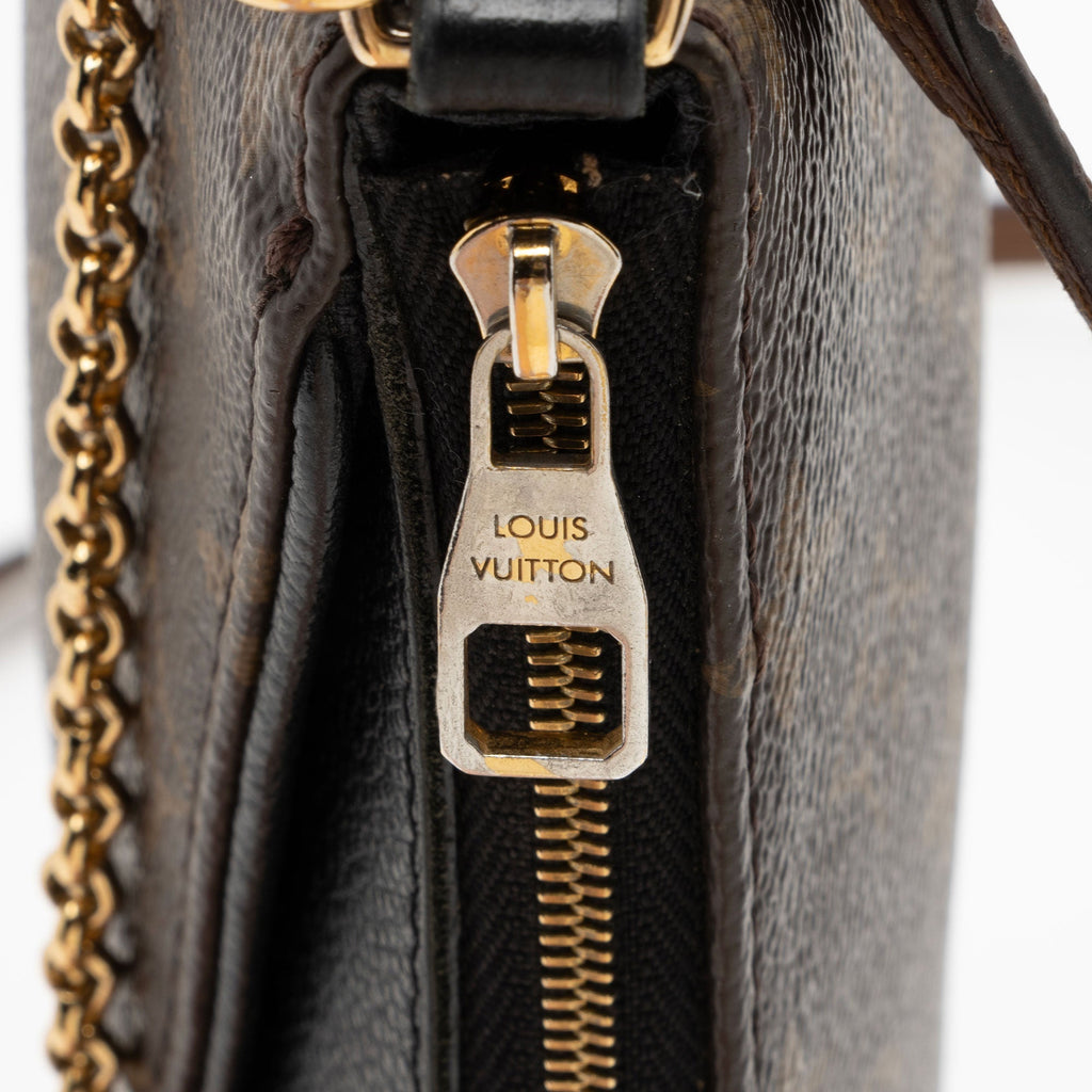 Louis Vuitton Monogram Canvas Pallas Clutch (SHF-0zekHn)