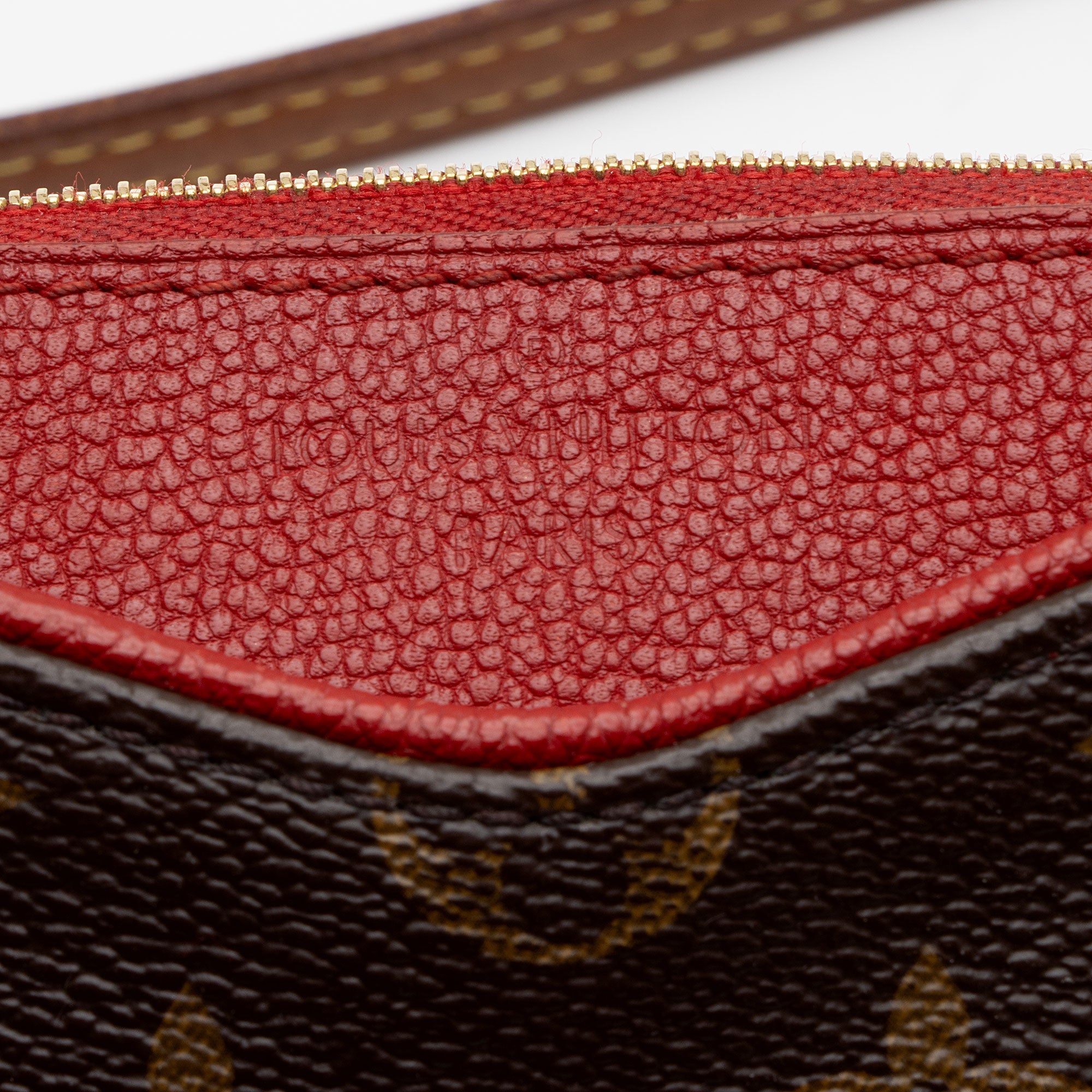 Louis Vuitton Monogram Canvas Pallas Clutch (SHF-HrIB4Y)