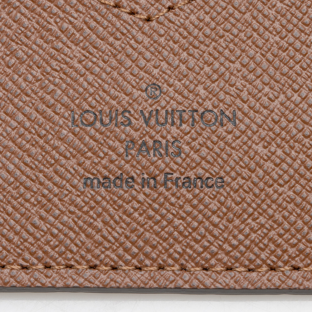 Louis Vuitton Monogram Canvas Passport Cover (SHF-20957)