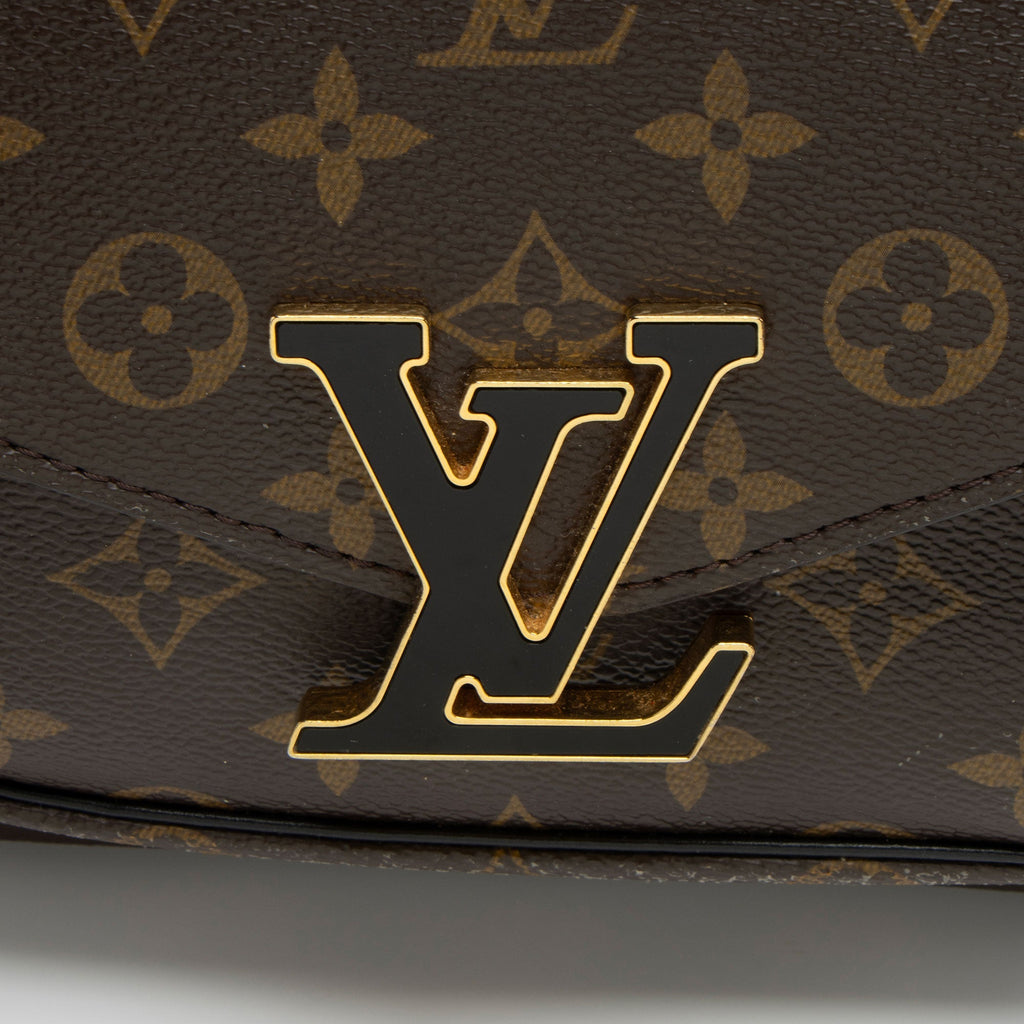 Louis Vuitton Monogram Canvas Passy Shoulder Bag - FINAL SALE (SHF-FyFeAZ)