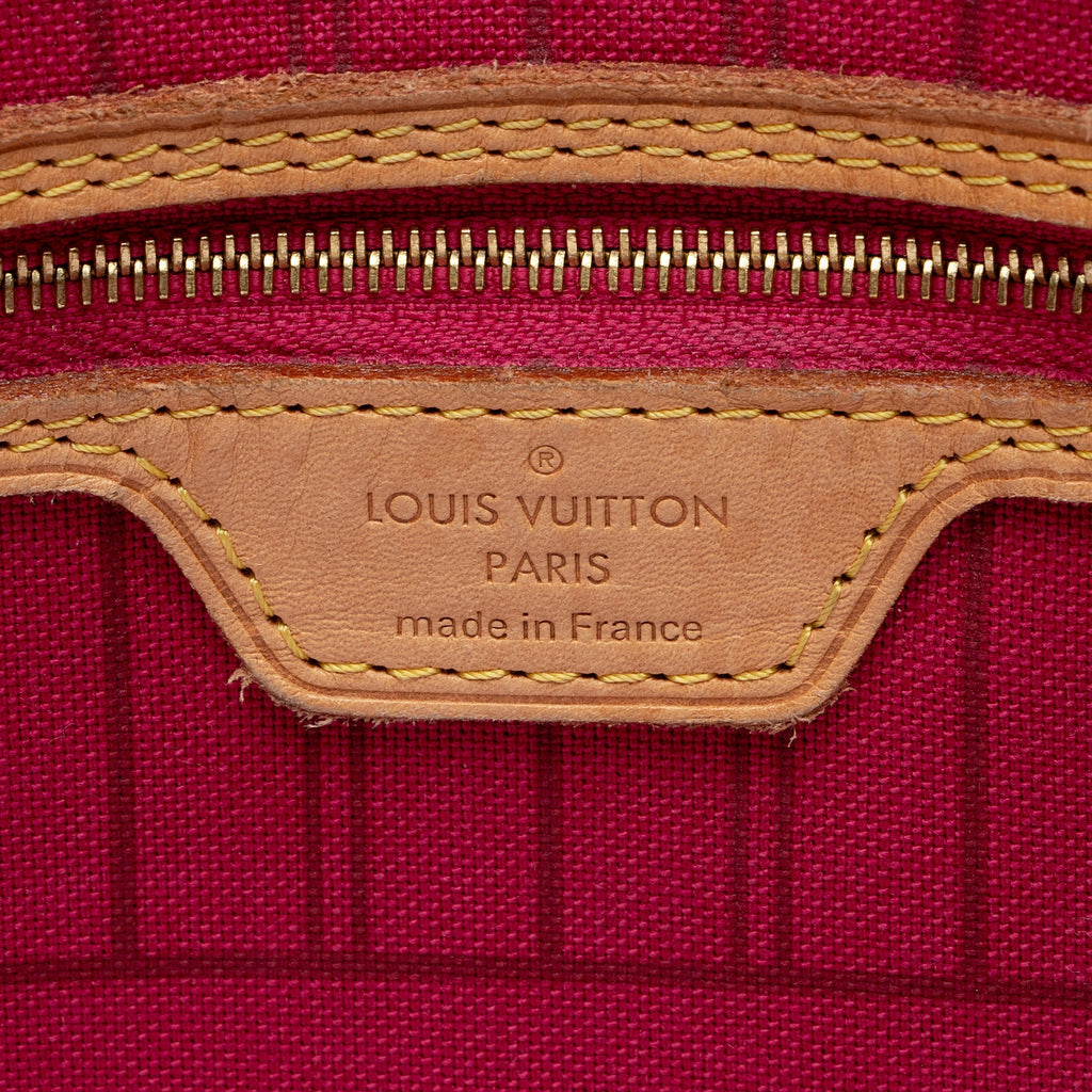 Louis Vuitton Monogram Canvas Patches Neverfull MM Tote (SHF-VCZIdY)