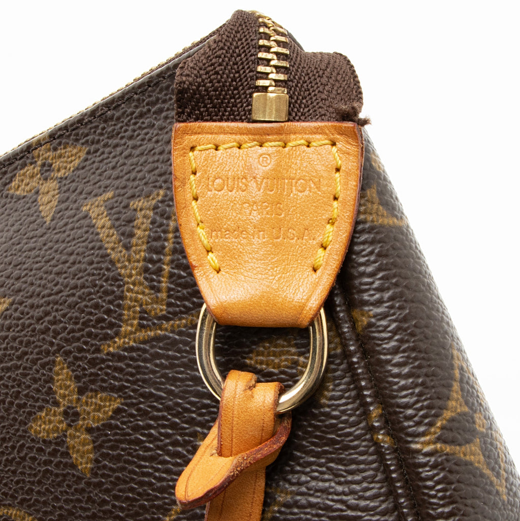 Louis Vuitton Monogram Canvas Pochette Accessoires (SHF-23073)