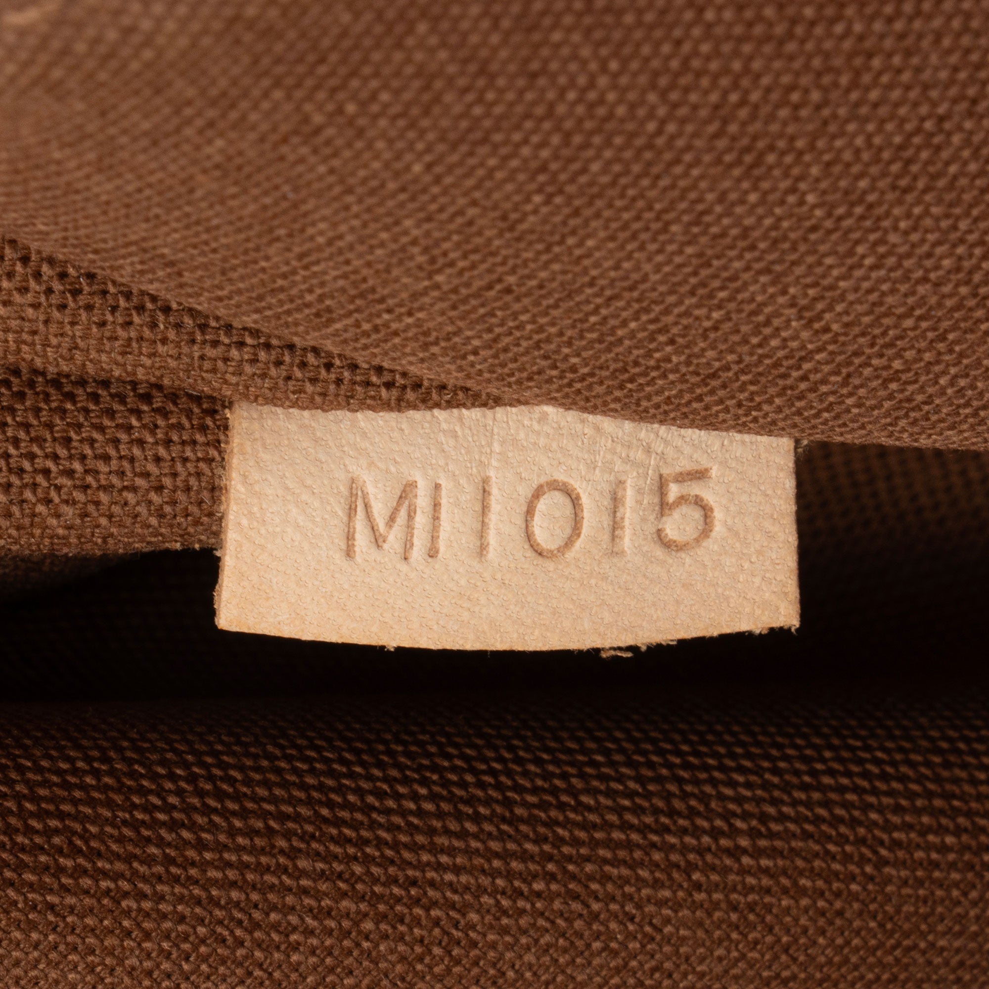 Louis Vuitton Monogram Canvas Pochette Bosphore Messenger (SHF-JqHHTE)
