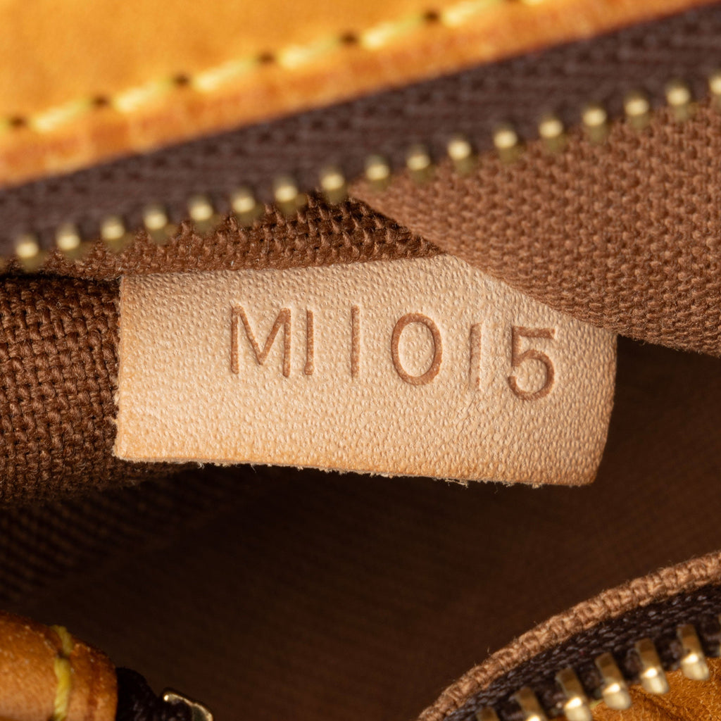 Louis Vuitton Monogram Canvas Pochette Bosphore Messenger (SHF-psSIus)