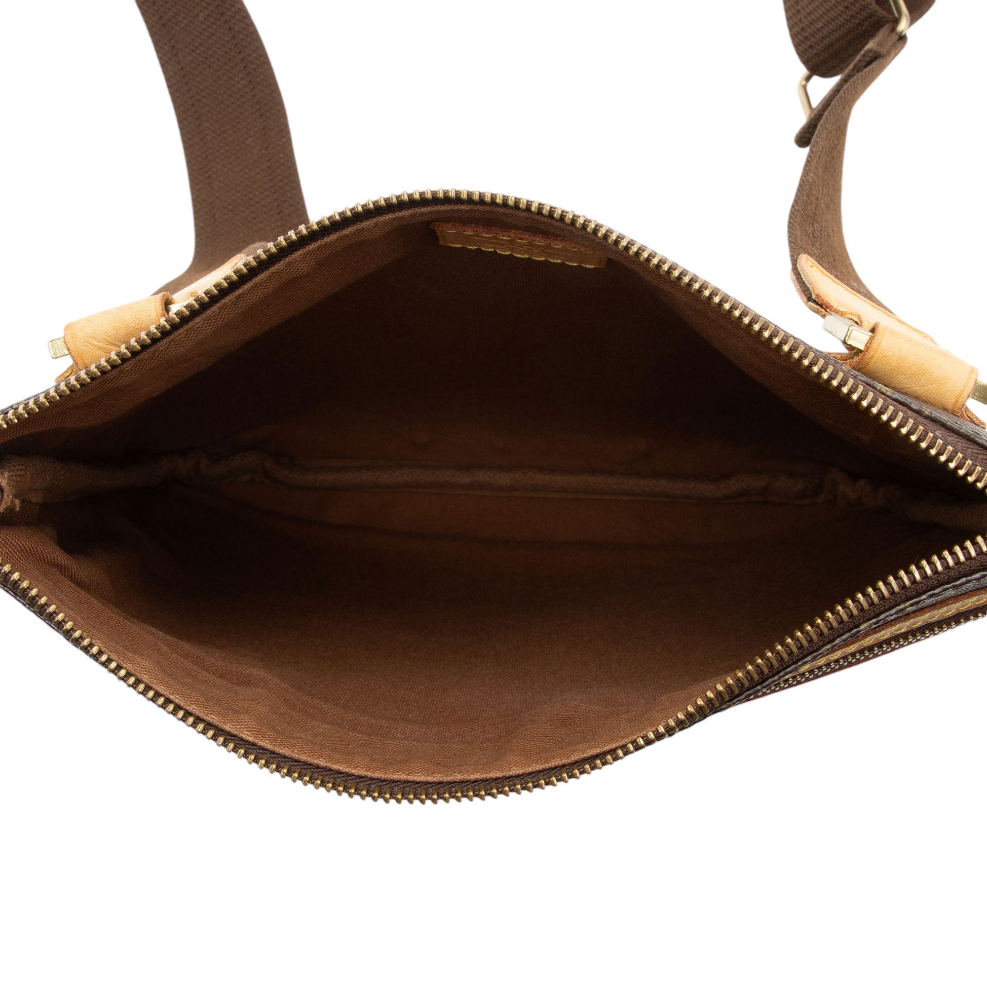 Louis Vuitton Monogram Canvas Pochette Bosphore Messenger (SHF-TsMZfs)