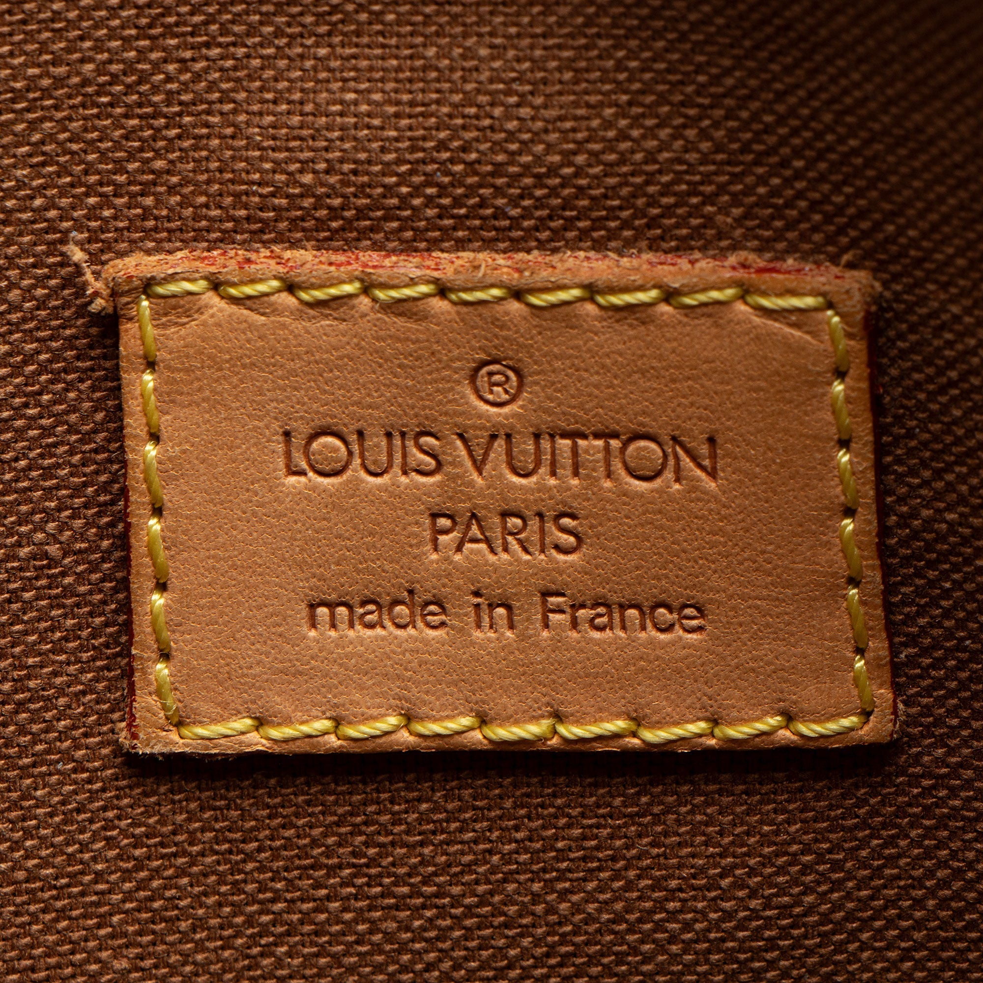 Louis Vuitton Monogram Canvas Pochette Bosphore Messenger (SHF-M14r03)