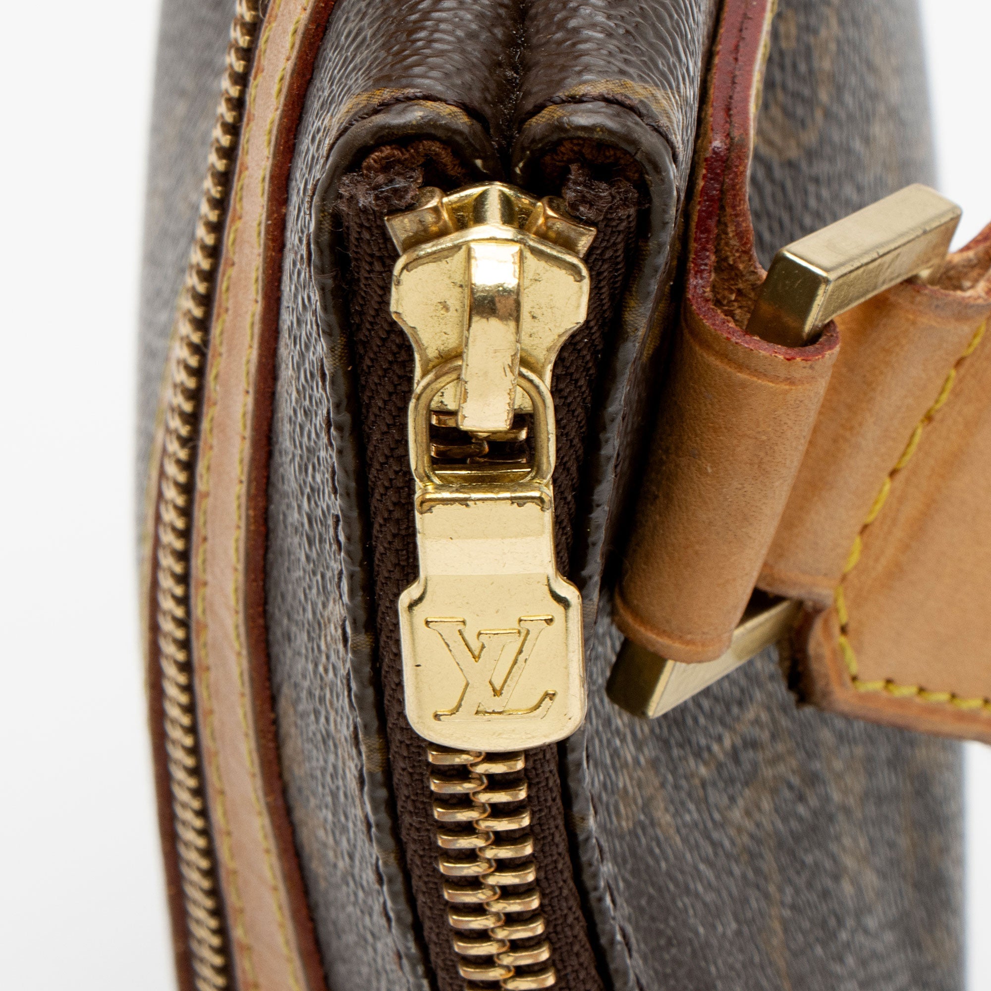 Louis Vuitton Monogram Canvas Pochette Bosphore Messenger