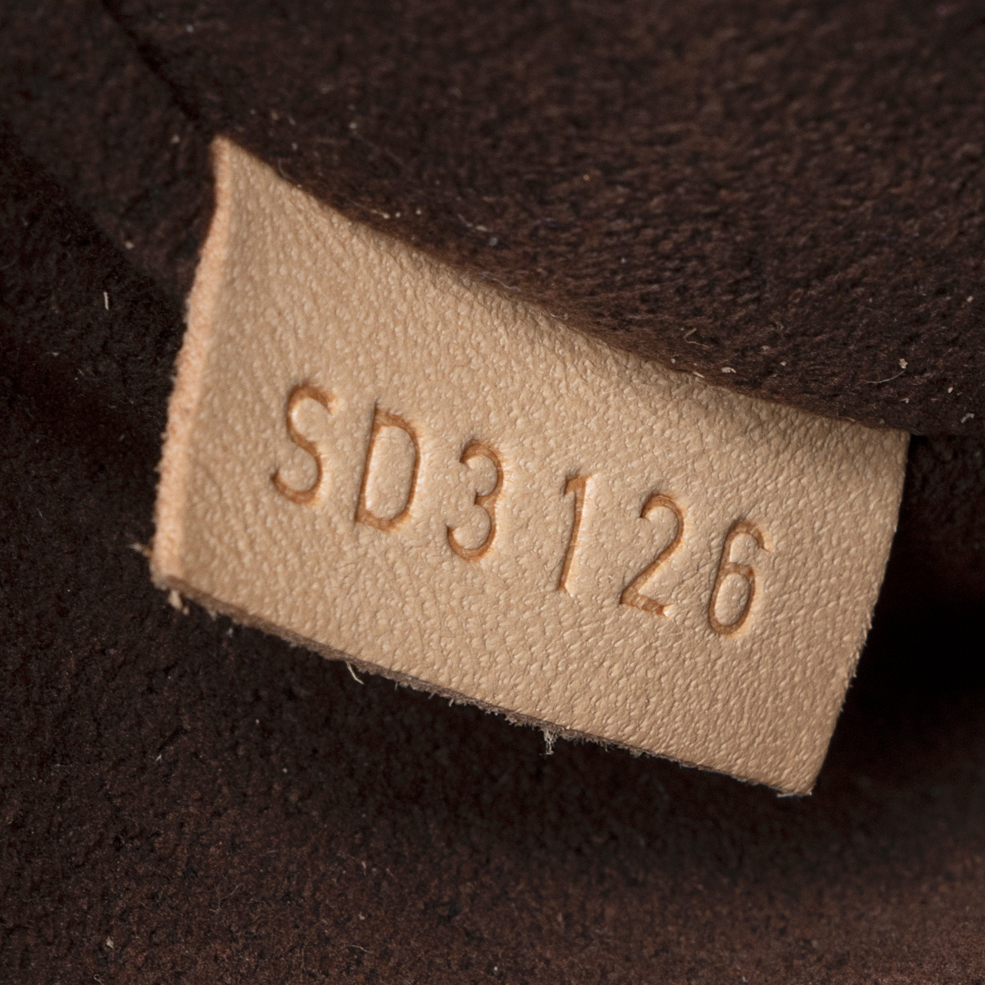 Louis Vuitton Monogram Canvas Pochette Metis Shoulder Bag (SHF-22370)
