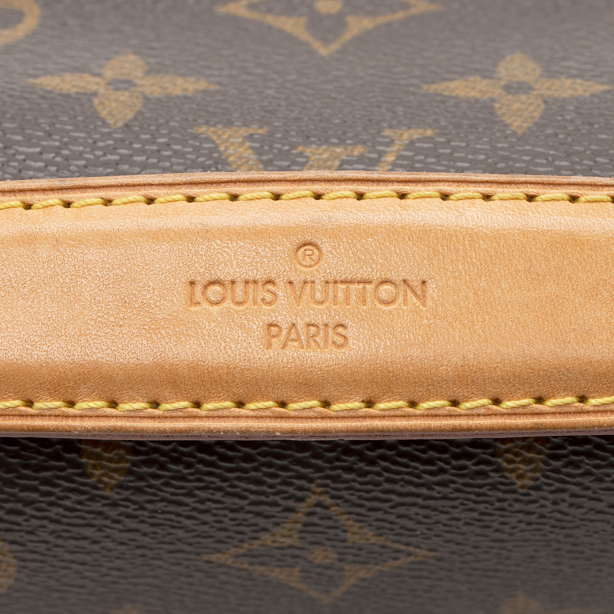 Louis Vuitton Monogram Canvas Pochette Metis Shoulder Bag (SHF-22370)