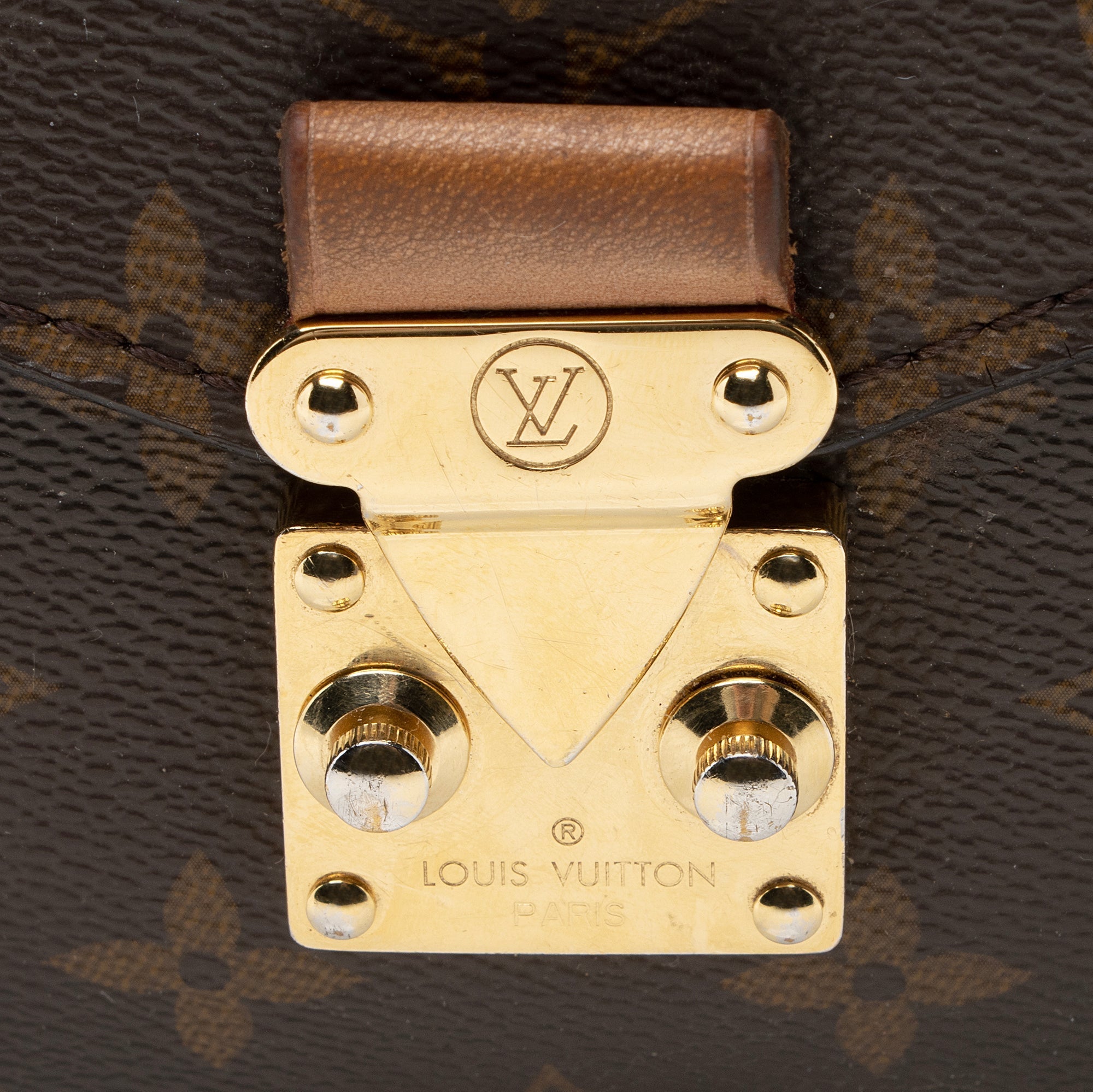 Louis Vuitton Monogram Canvas Pochette Metis Shoulder Bag (SHF-22653)