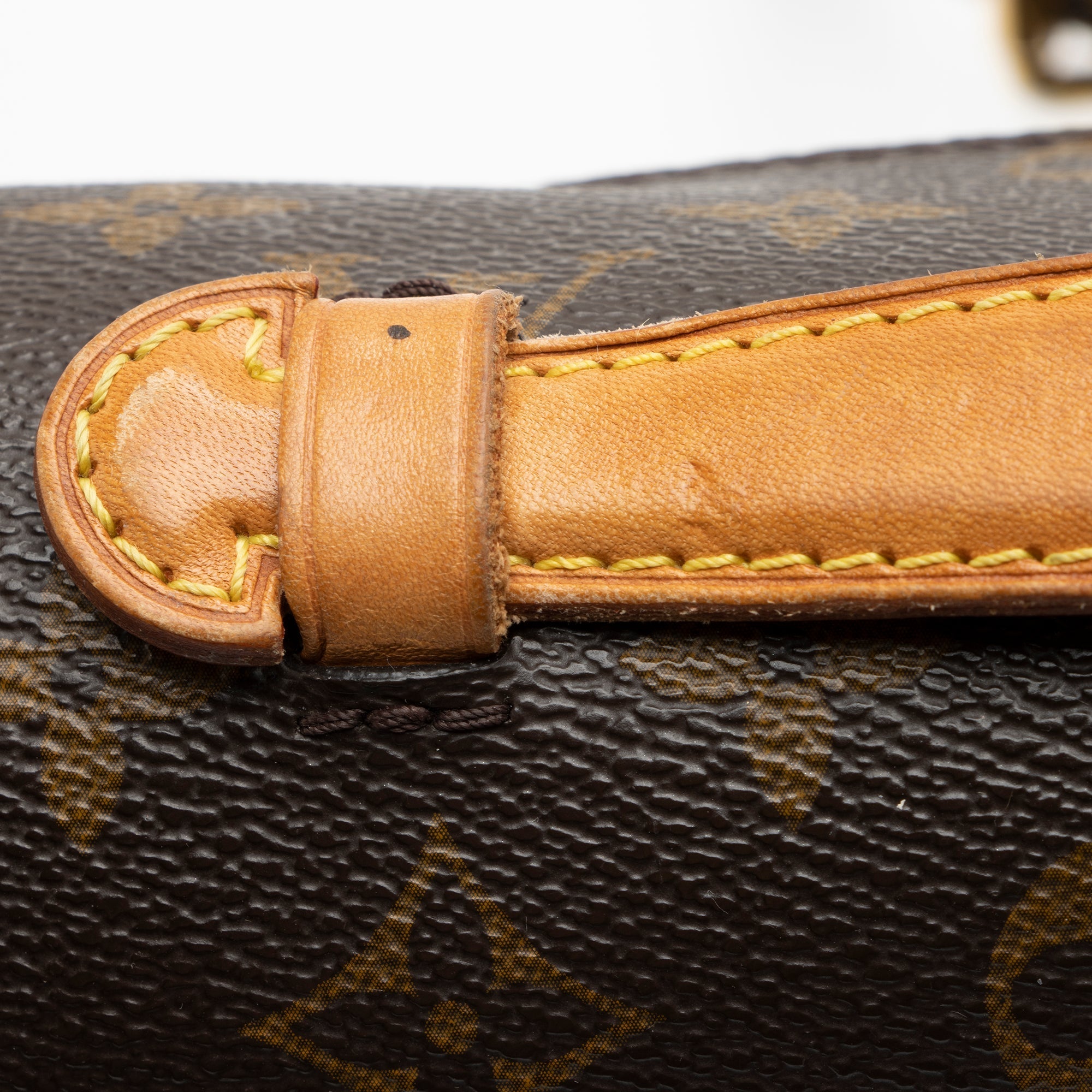 Louis Vuitton Monogram Canvas Pochette Metis Shoulder Bag (SHF-23750)