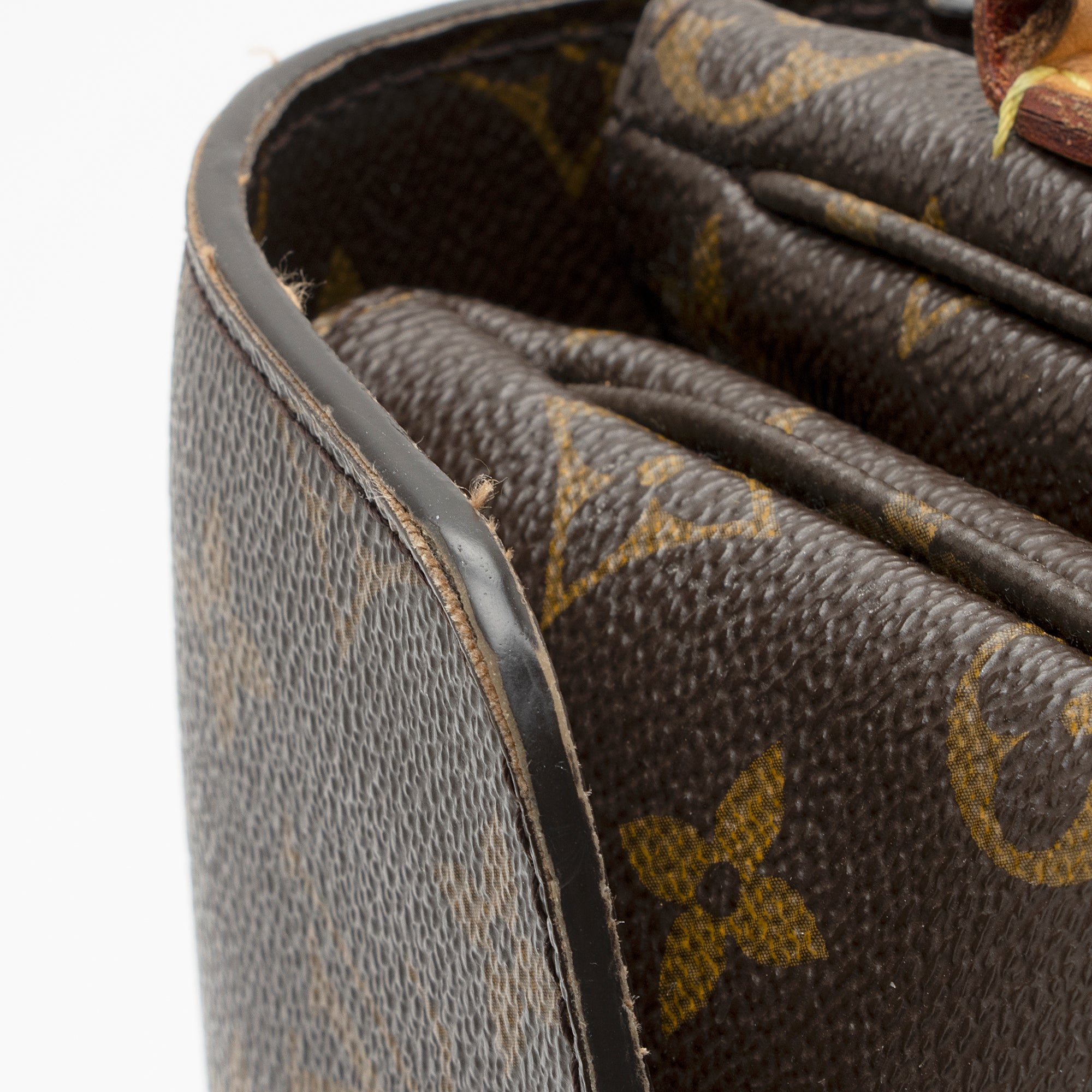 Louis Vuitton Monogram Canvas Pochette Metis Shoulder Bag (SHF-23750)