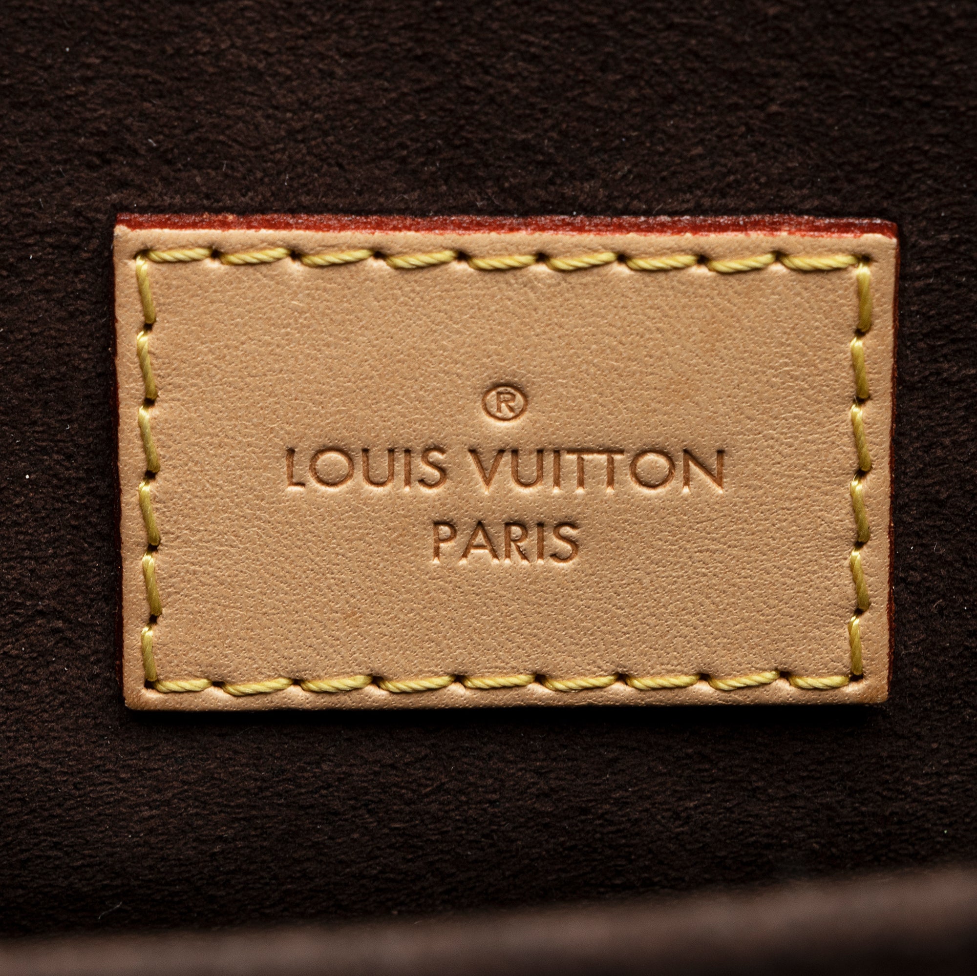 Louis Vuitton Monogram Canvas Pochette Metis Shoulder Bag (SHF-23750)