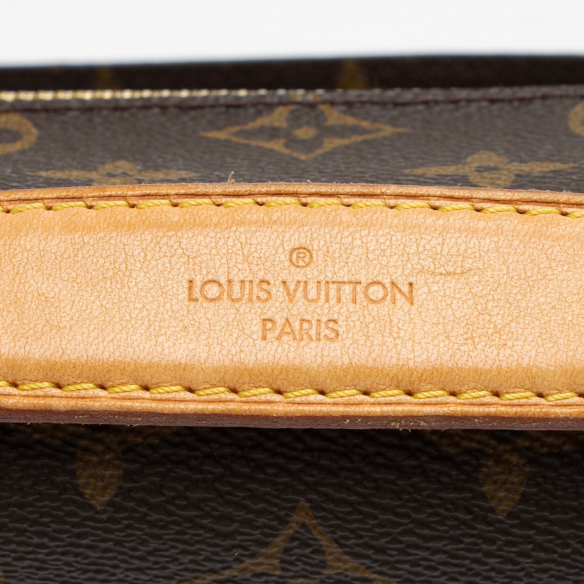 Louis Vuitton Monogram Canvas Pochette Metis Shoulder Bag (SHF-gGqxLi)