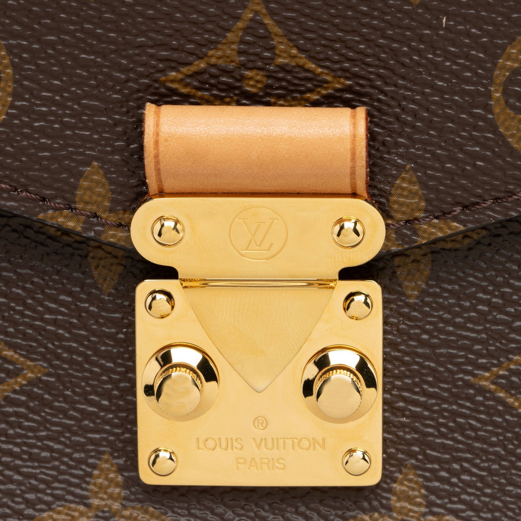 Louis Vuitton Monogram Canvas Pochette Metis Shoulder Bag (SHF-jVQV5z)
