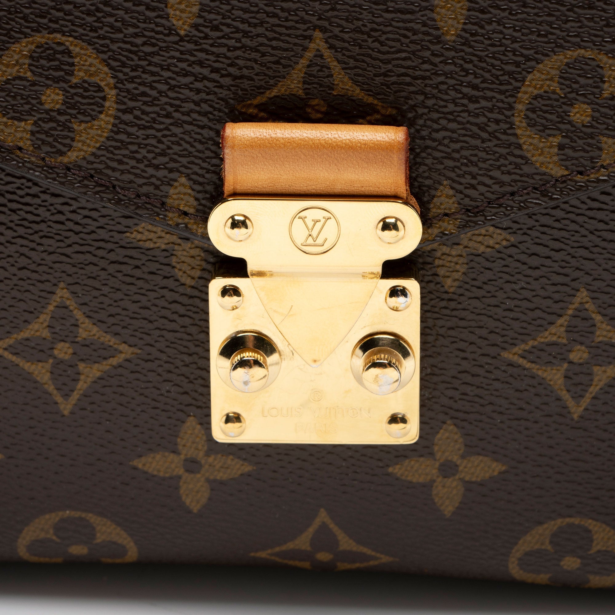 Louis Vuitton Monogram Canvas Pochette Metis Shoulder Bag (SHF-hZqe8d)
