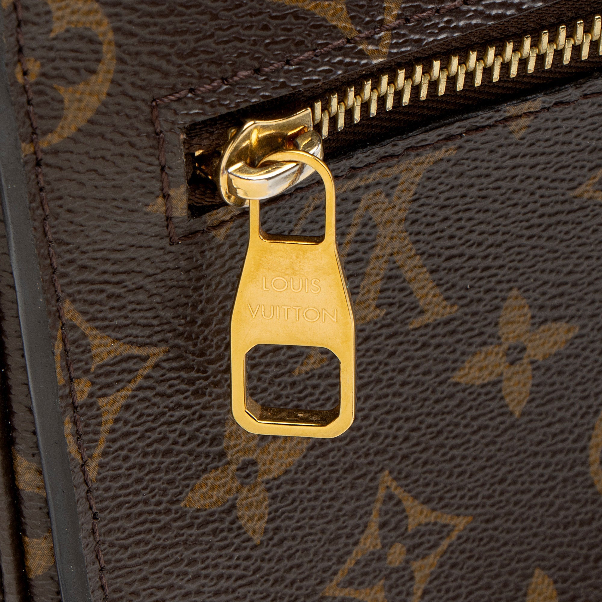 Louis Vuitton Monogram Canvas Pochette Metis Shoulder Bag (SHF-TyQMte)