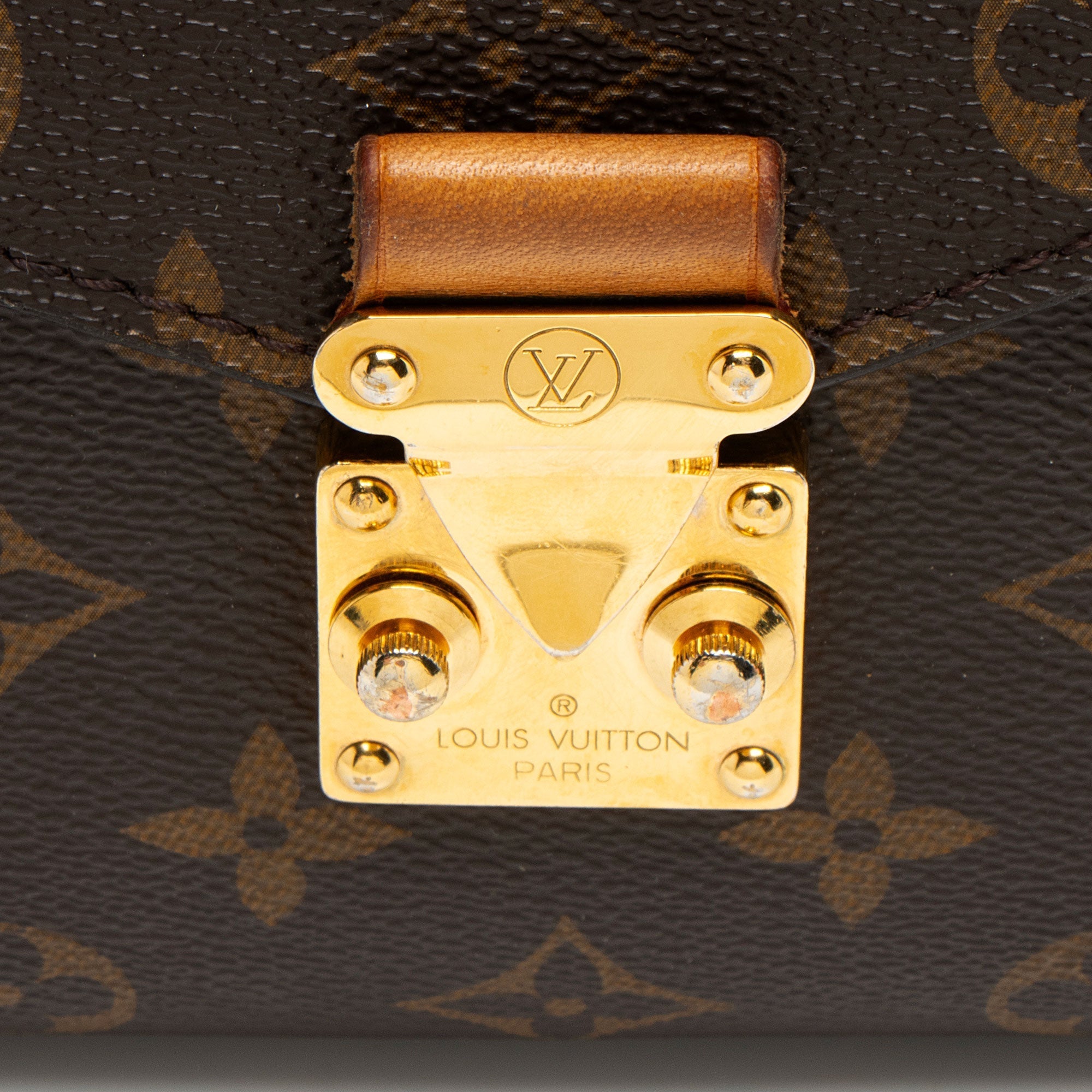 Louis Vuitton Monogram Canvas Pochette Metis Shoulder Bag