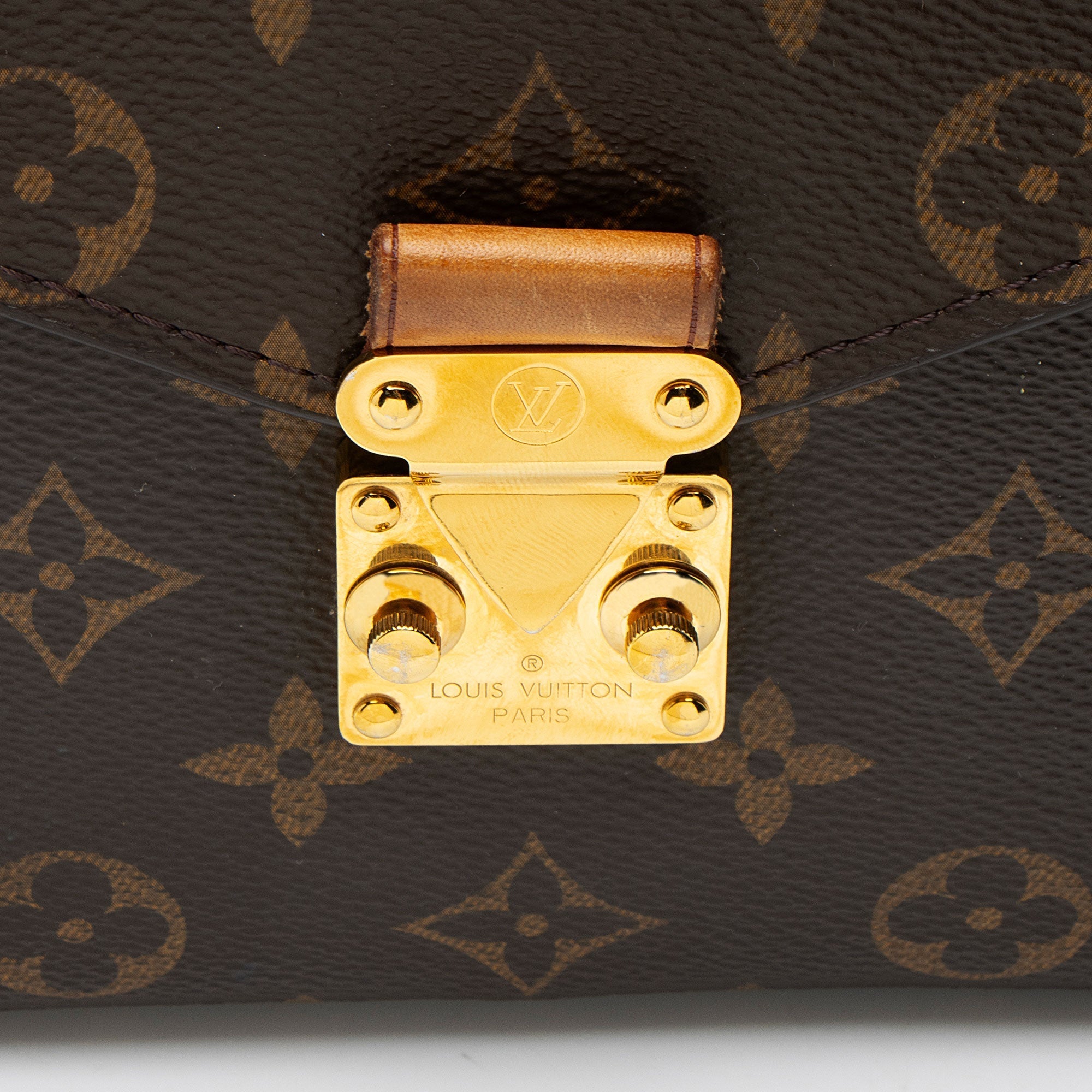 Louis Vuitton Monogram Canvas Pochette Metis Shoulder Bag