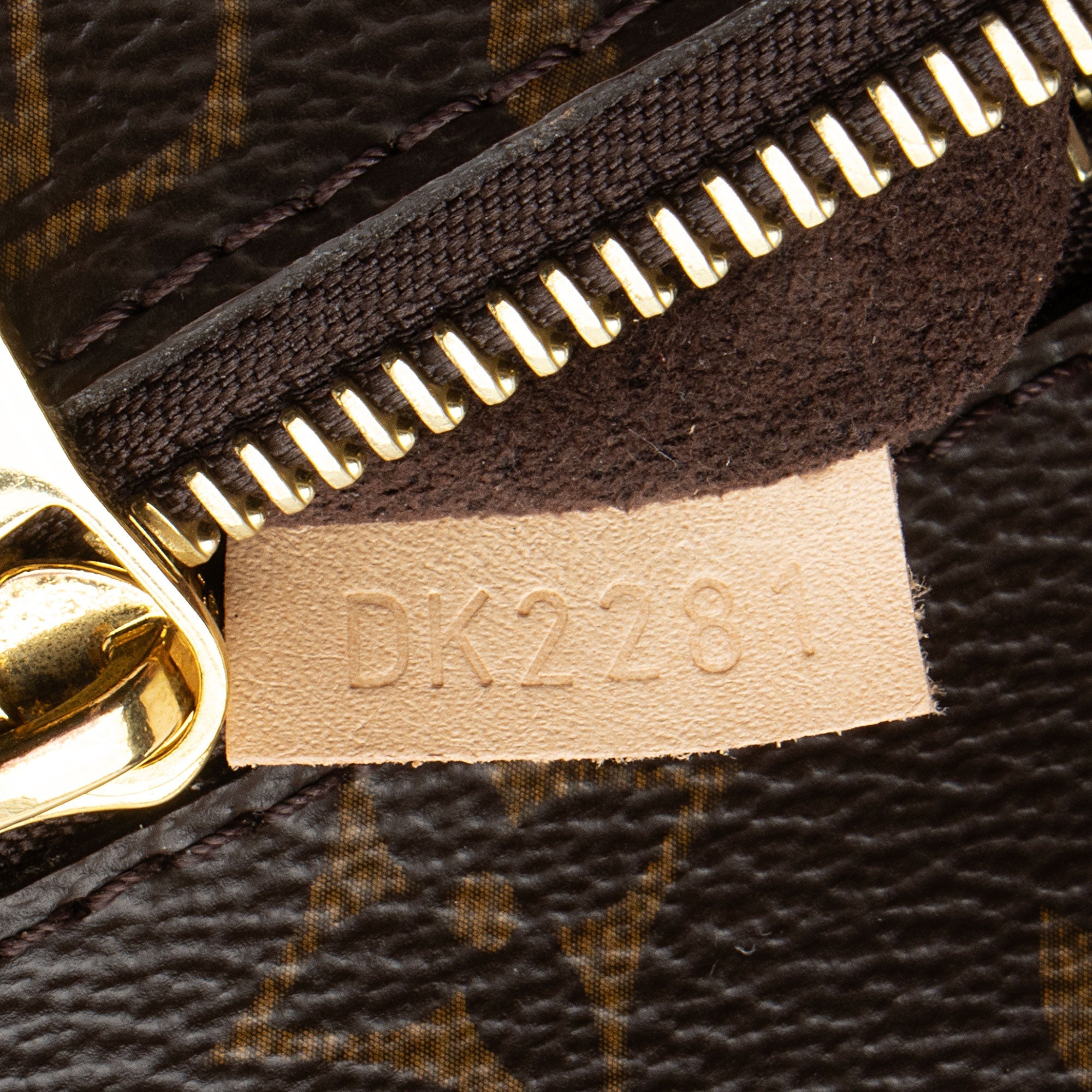 Louis Vuitton Monogram Canvas Pochette Metis Shoulder Bag