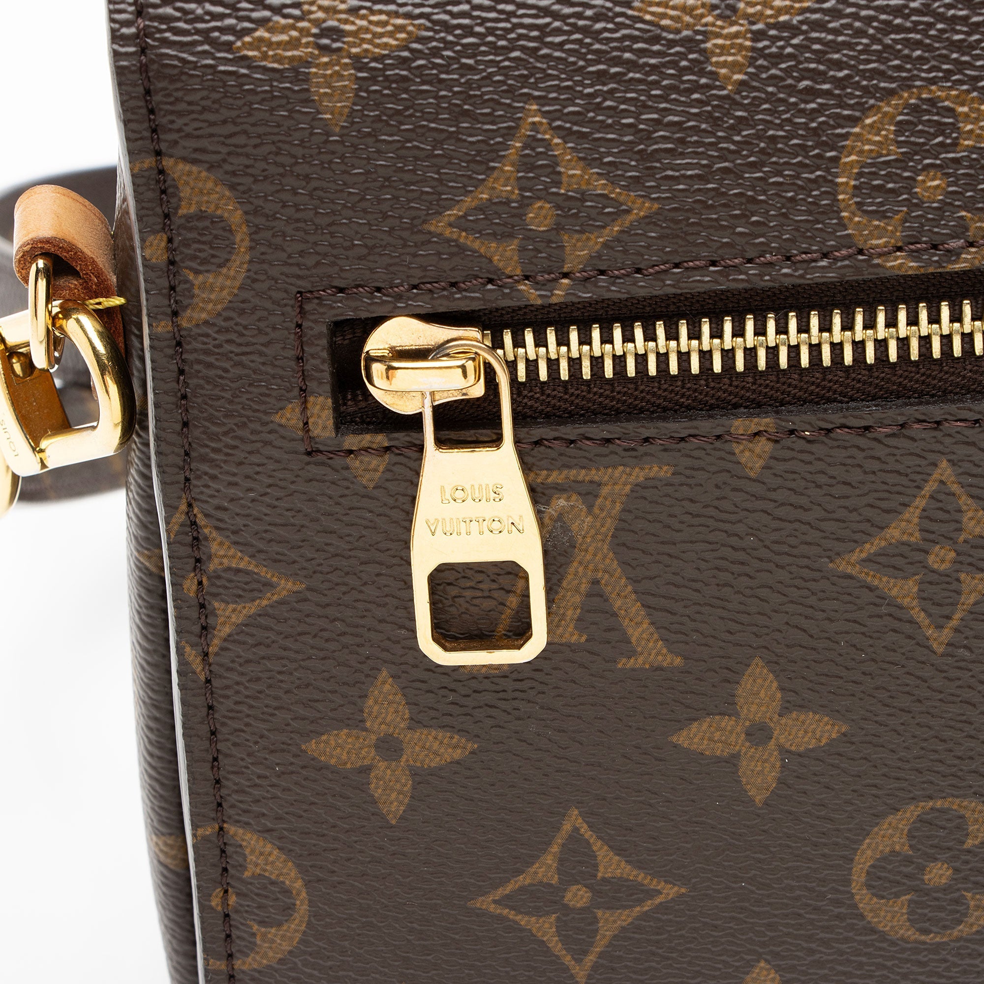Louis Vuitton Monogram Canvas Pochette Metis Shoulder Bag